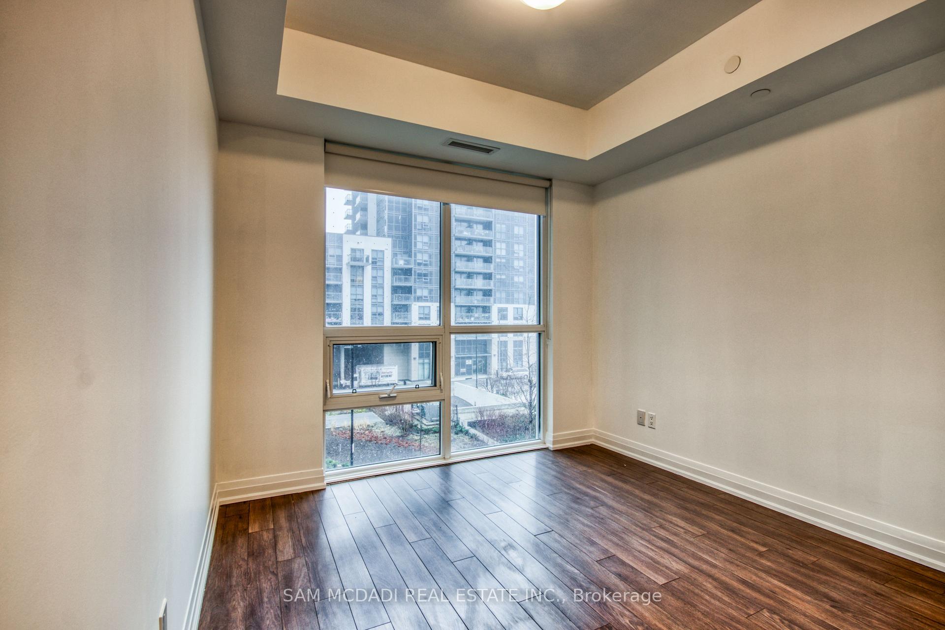 10 Meadowglen Place 311