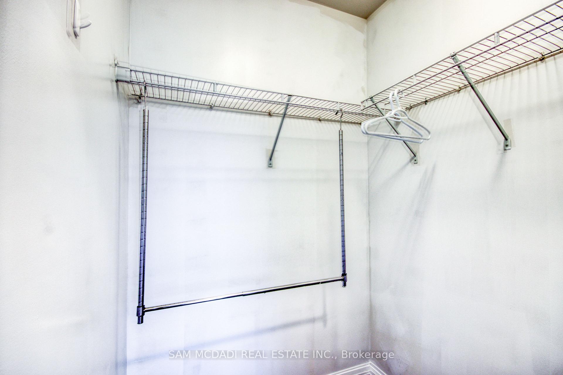 10 Meadowglen Place 311