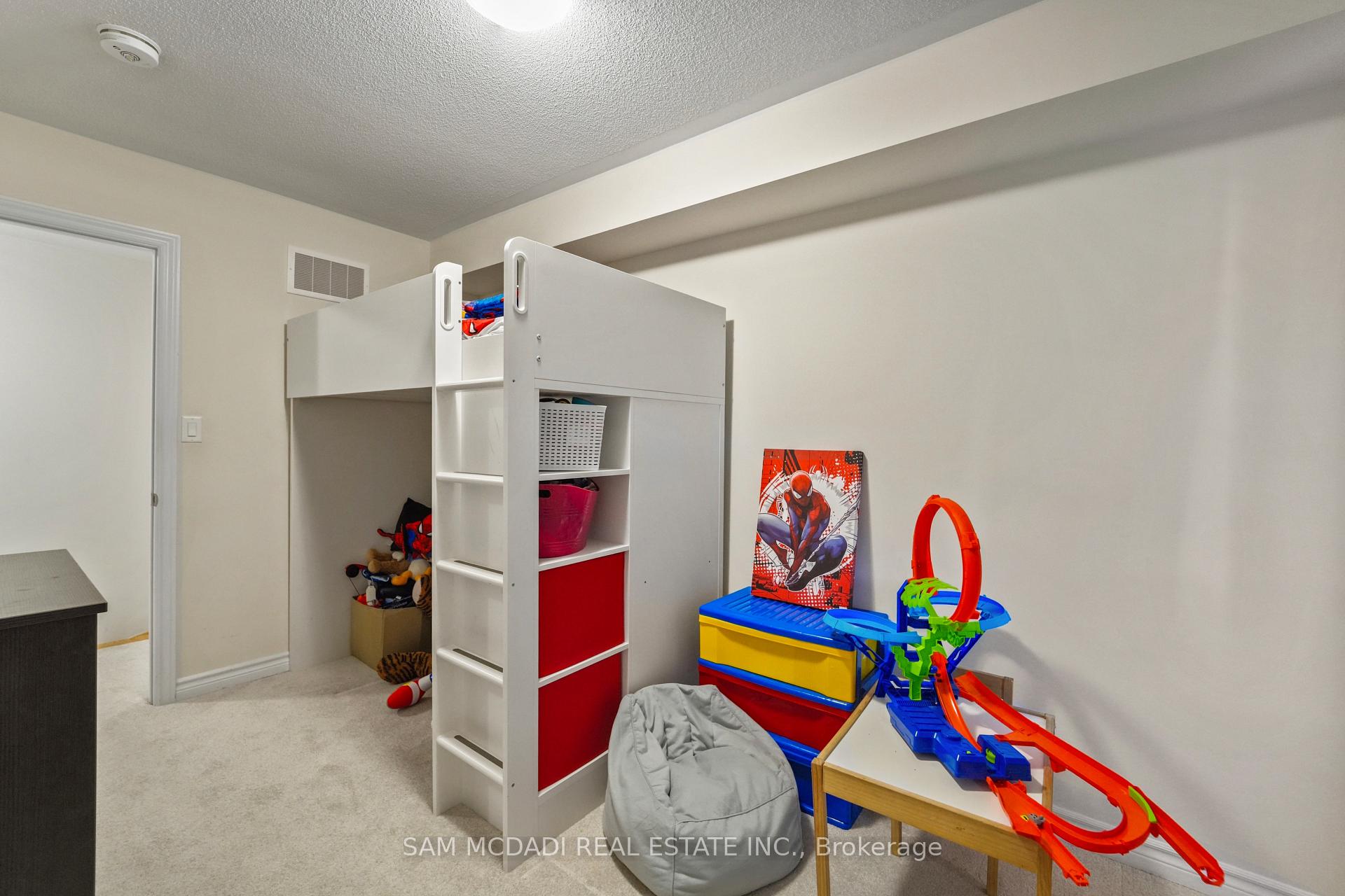 1518 Bloor Street 19