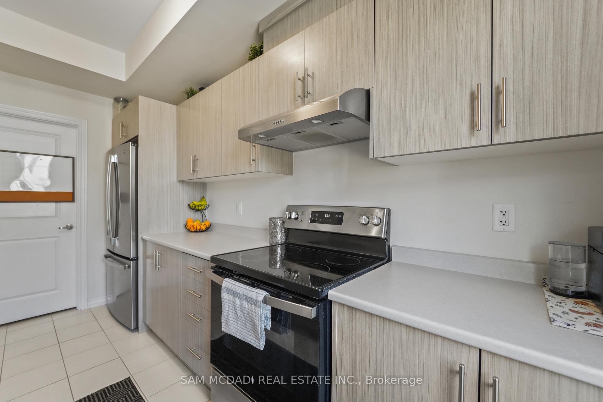 1518 Bloor Street 19