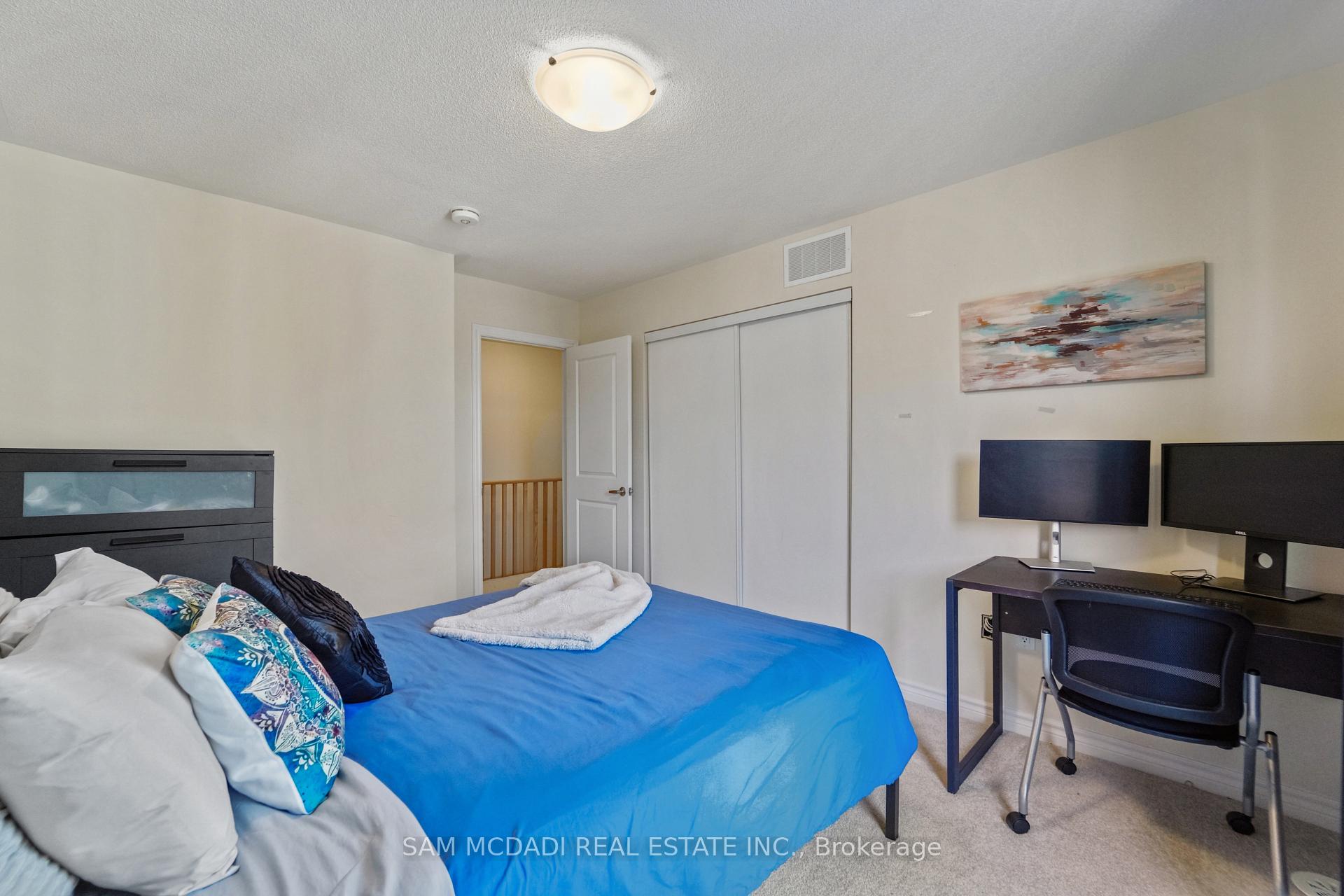 1518 Bloor Street 19