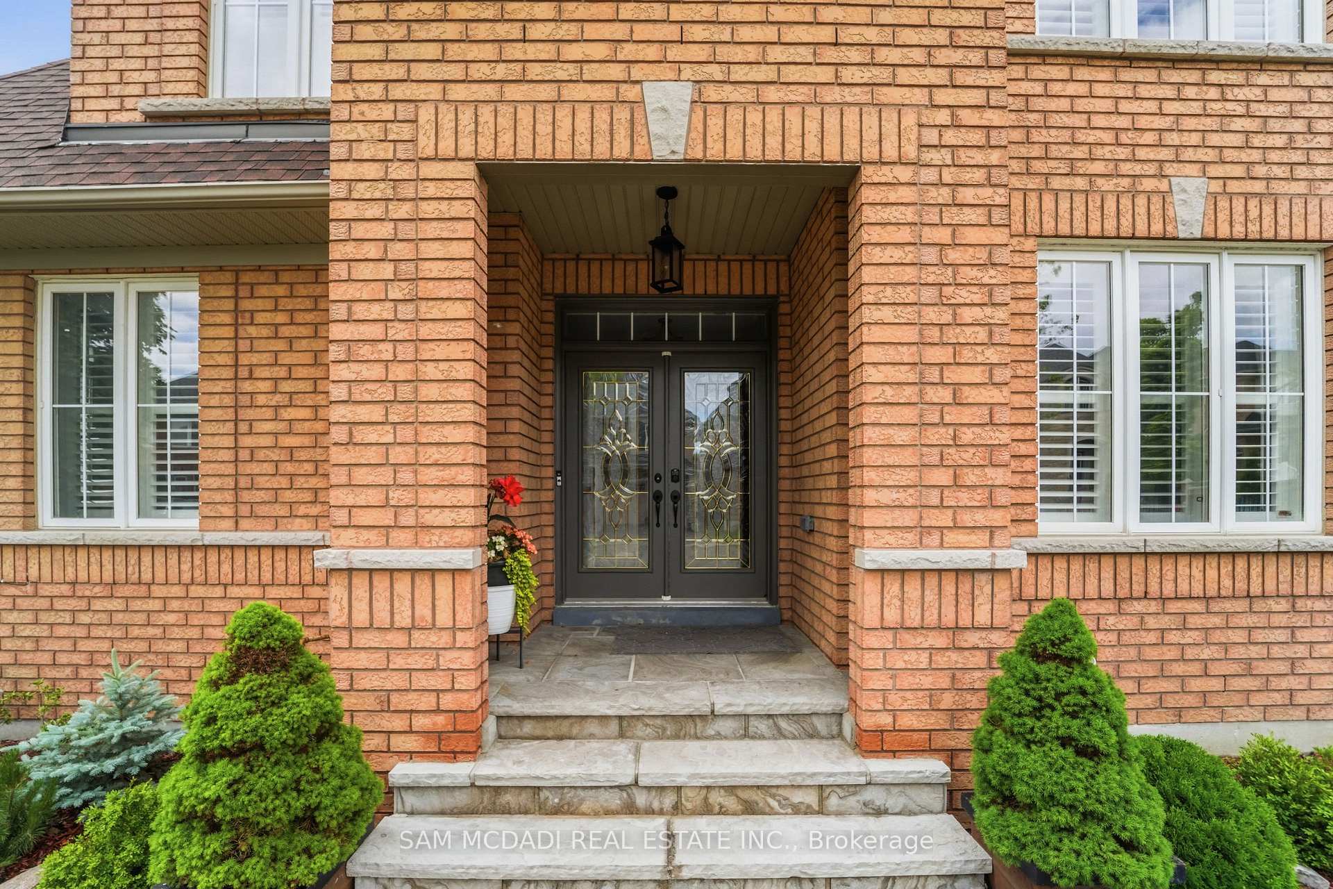 5 Whitbread Crescent