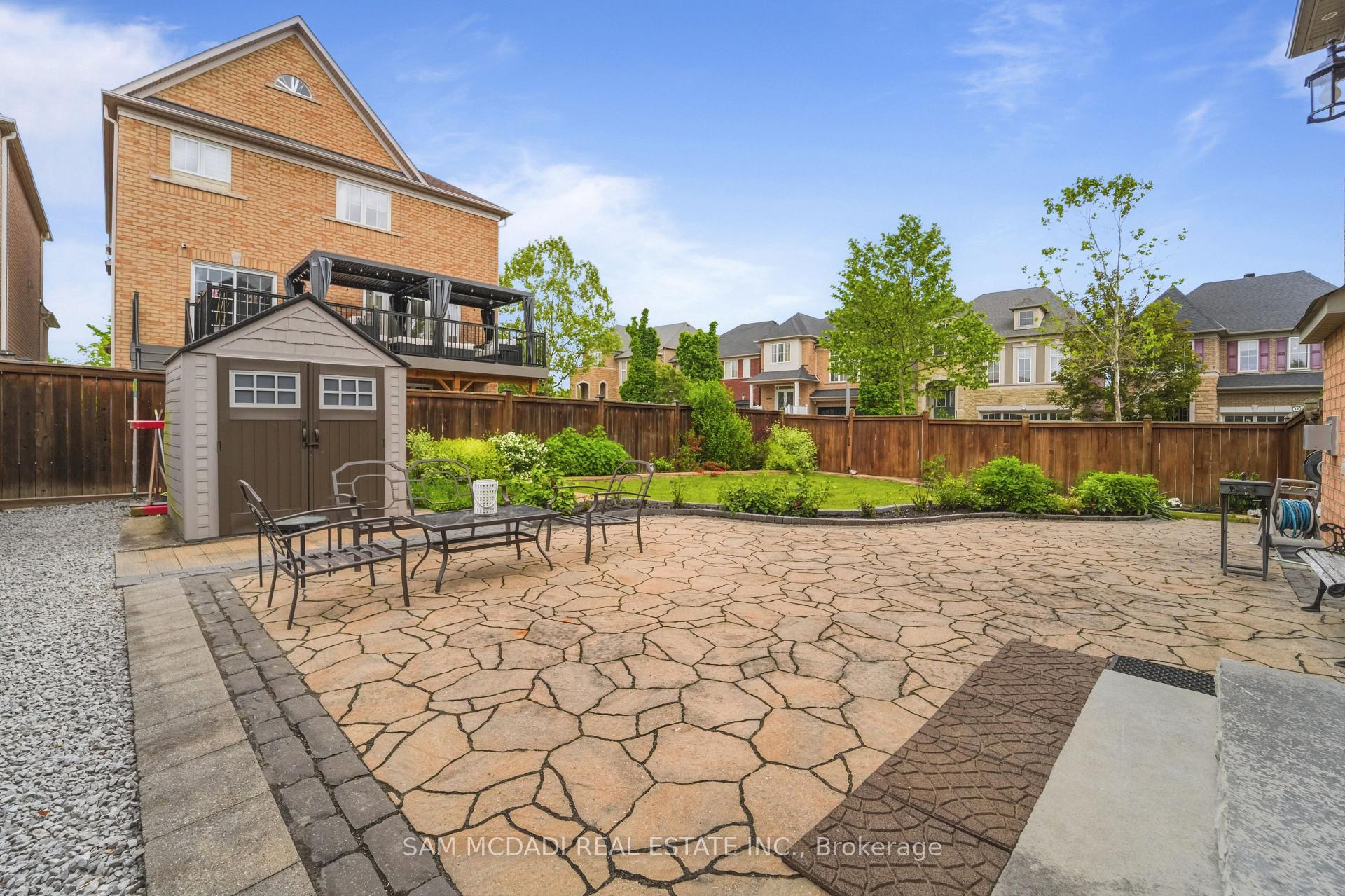 5 Whitbread Crescent