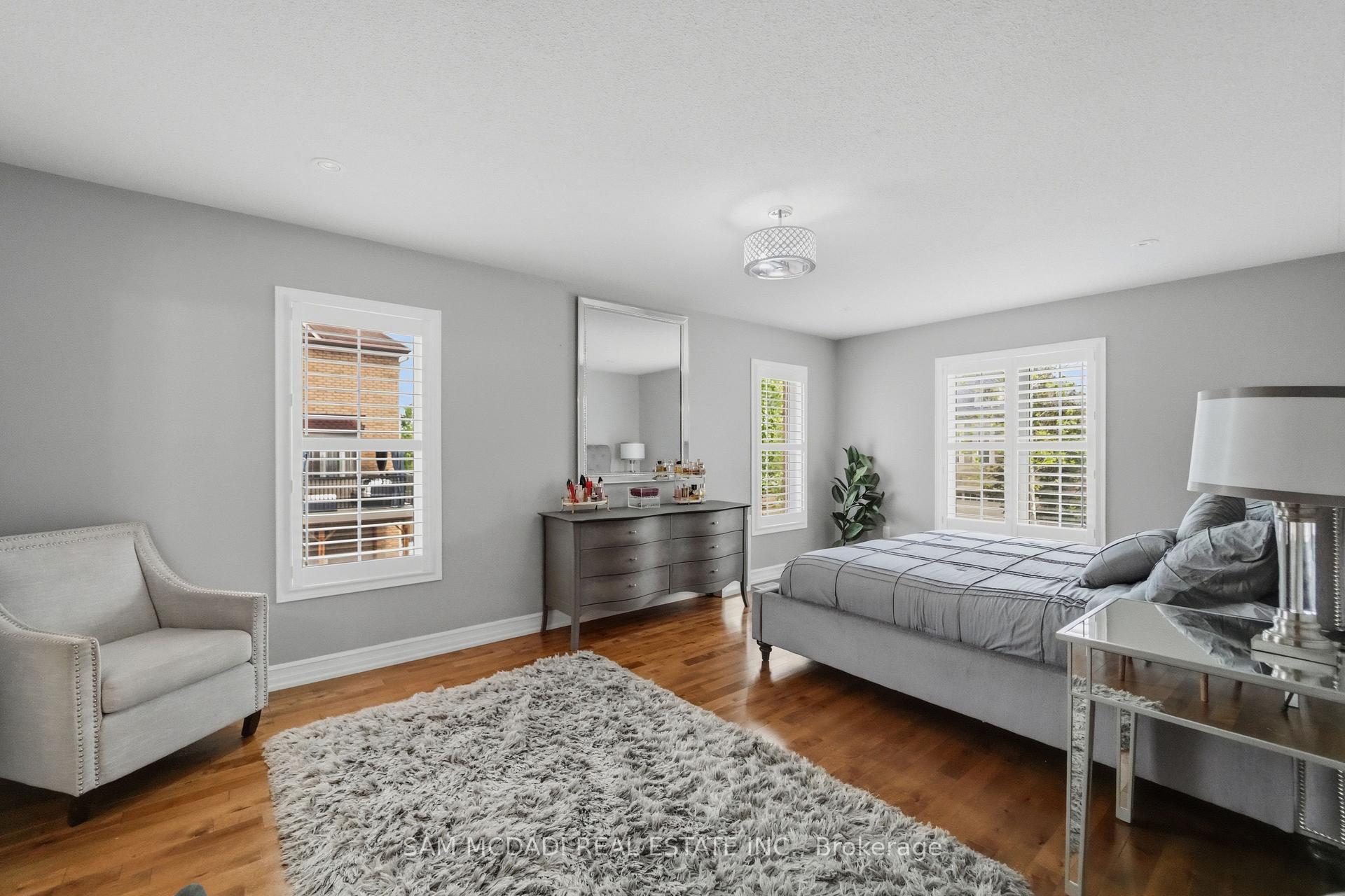 5 Whitbread Crescent