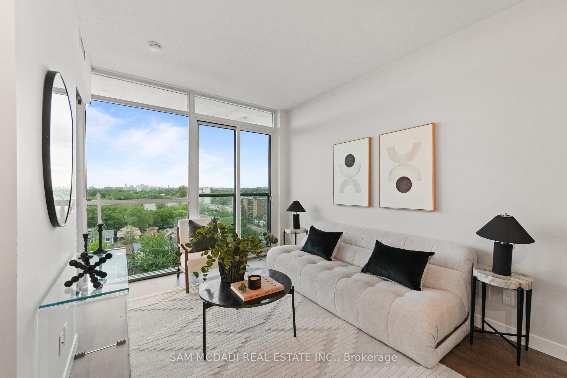 2055 Danforth Avenue 903, Toronto Unit: 903