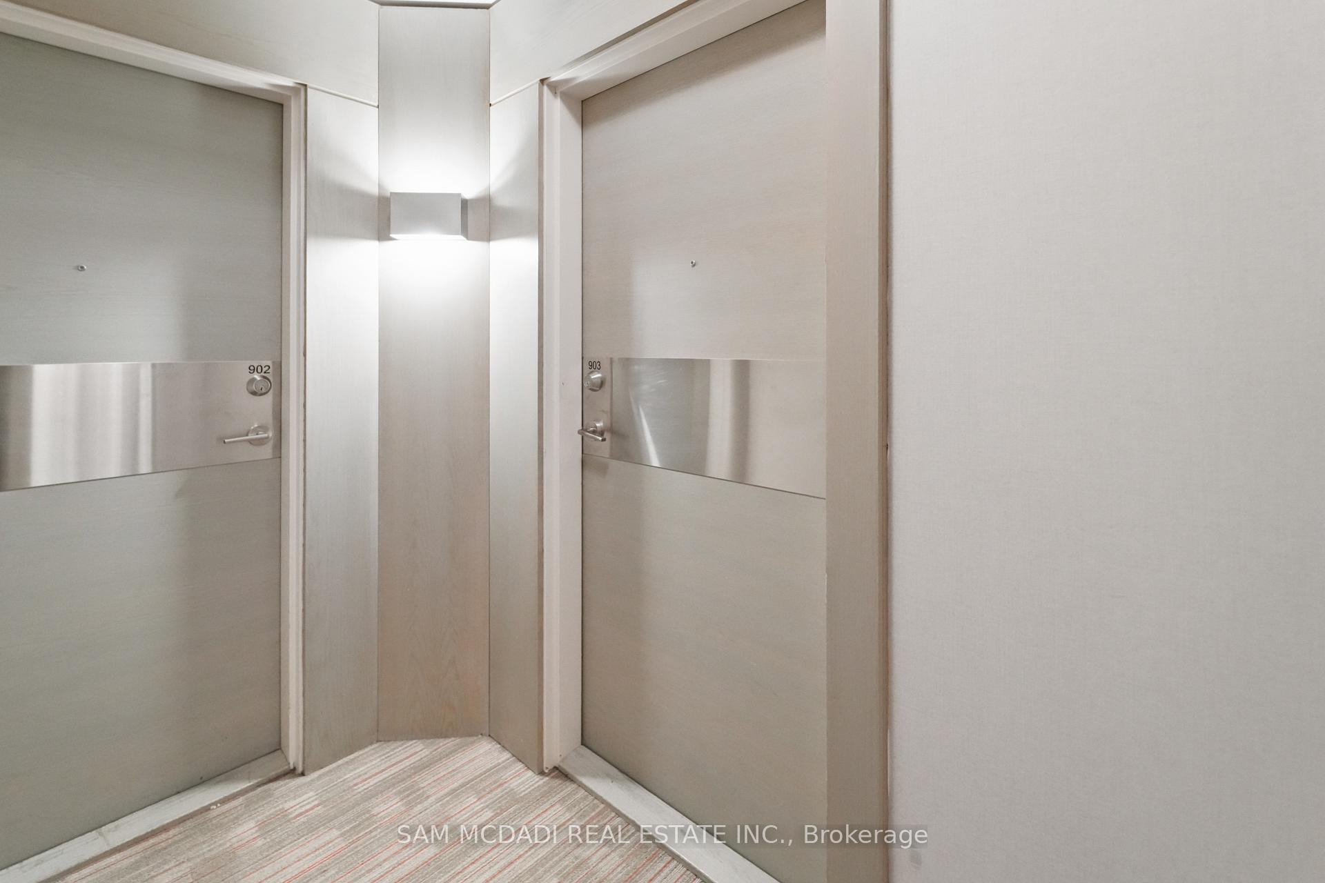 2055 Danforth Avenue 903, Toronto Unit: 903