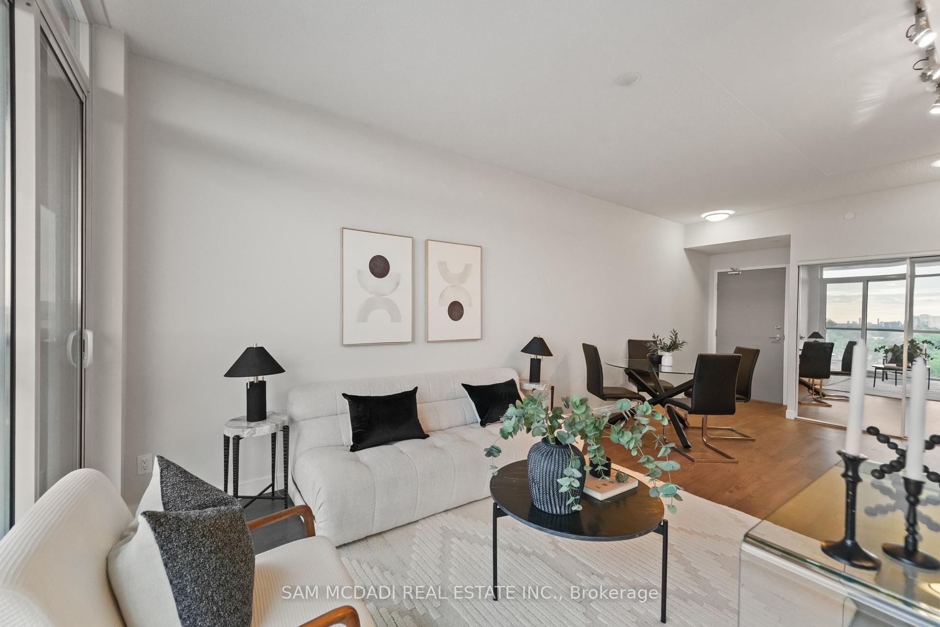 2055 Danforth Avenue 903, Toronto Unit: 903