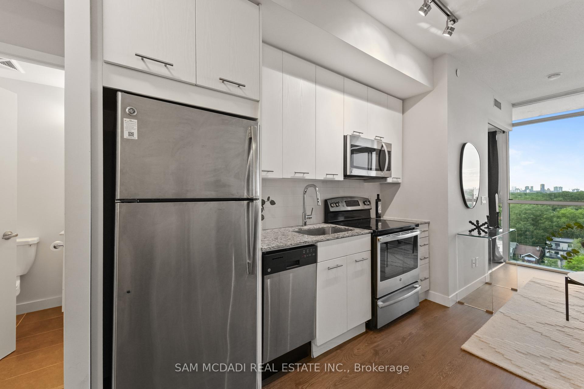 2055 Danforth Avenue 903, Toronto Unit: 903