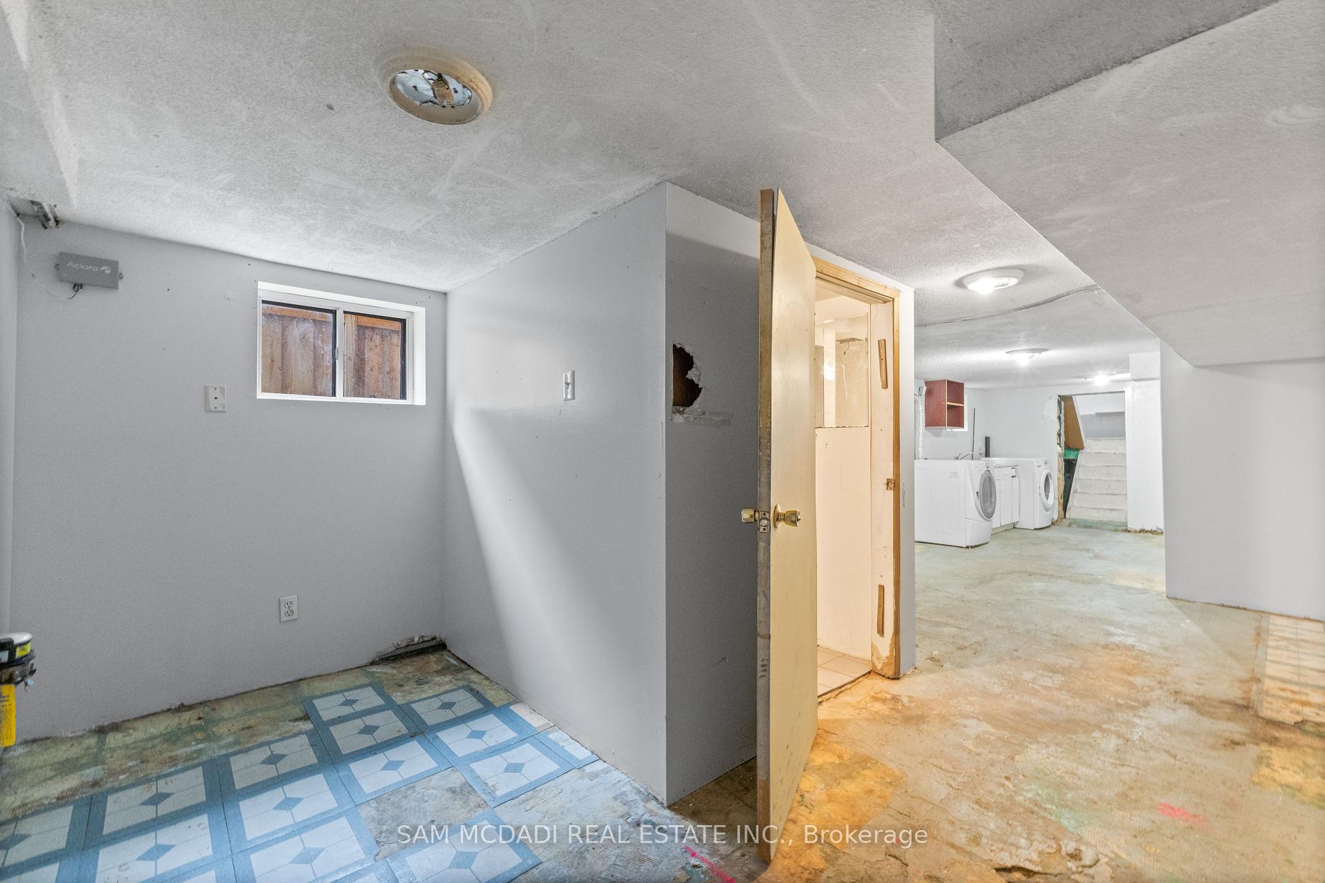 259 Milverton Boulevard, Toronto