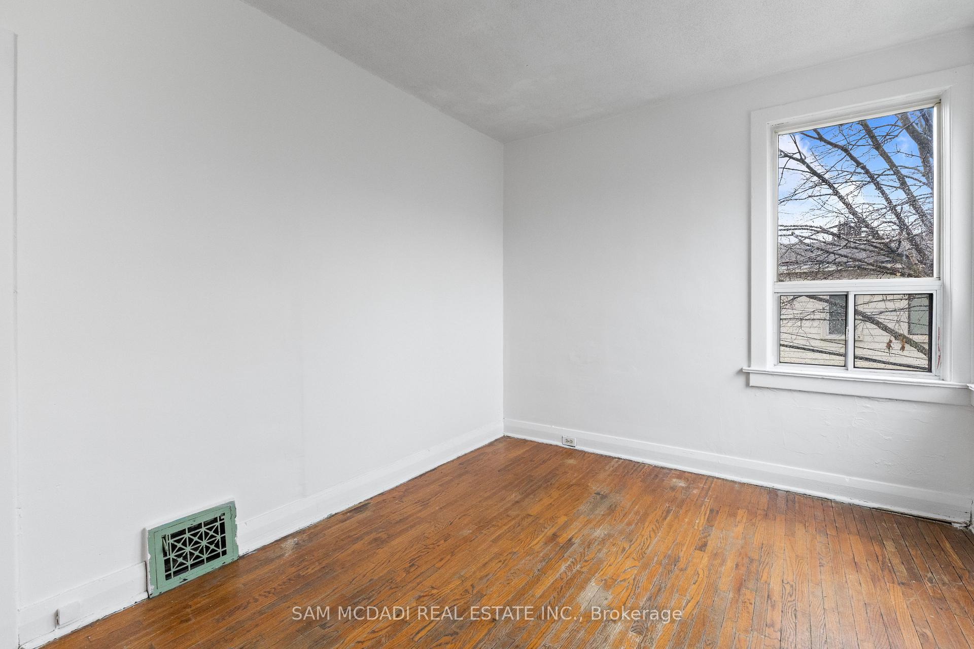 259 Milverton Boulevard, Toronto