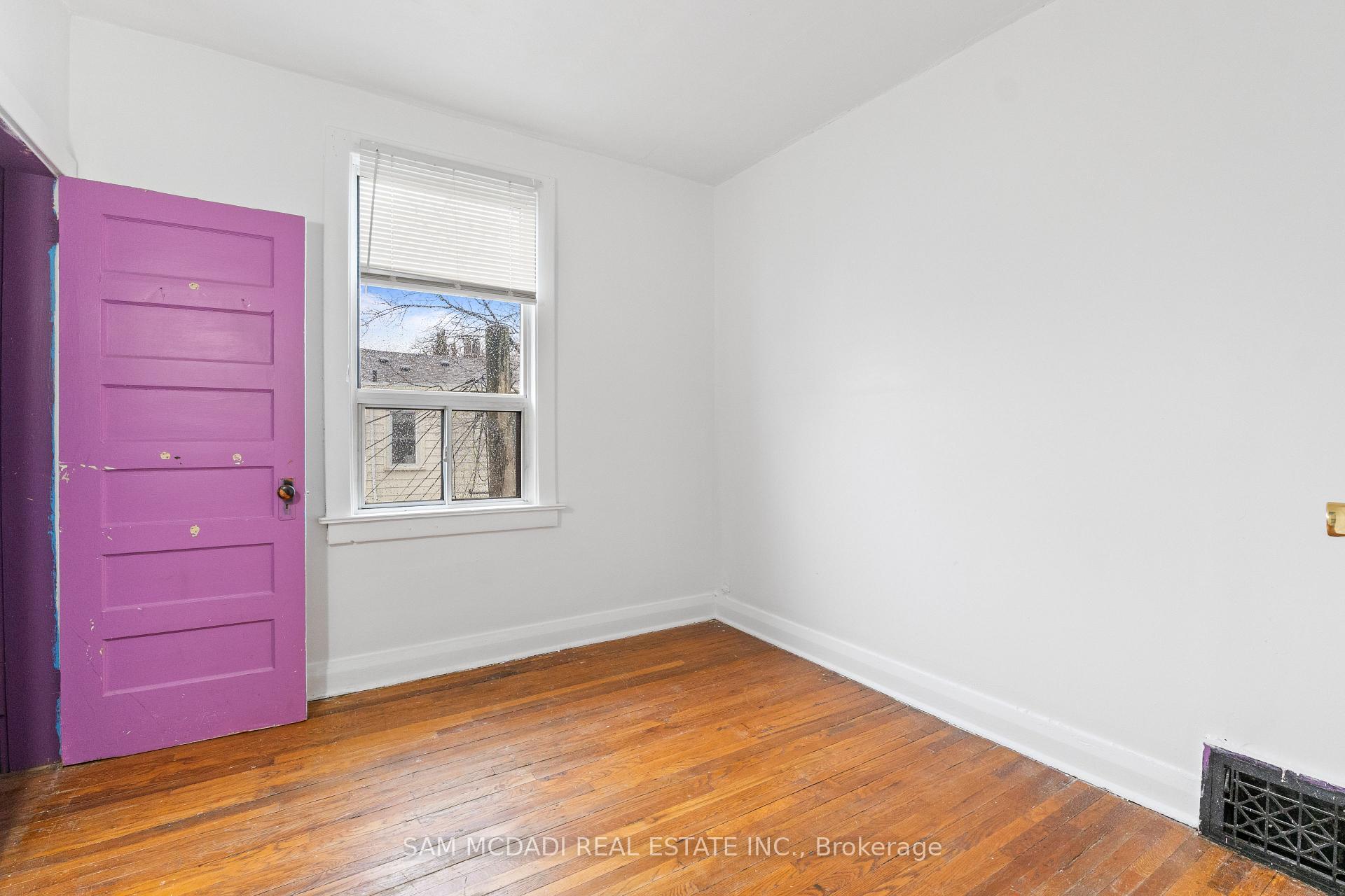 259 Milverton Boulevard, Toronto