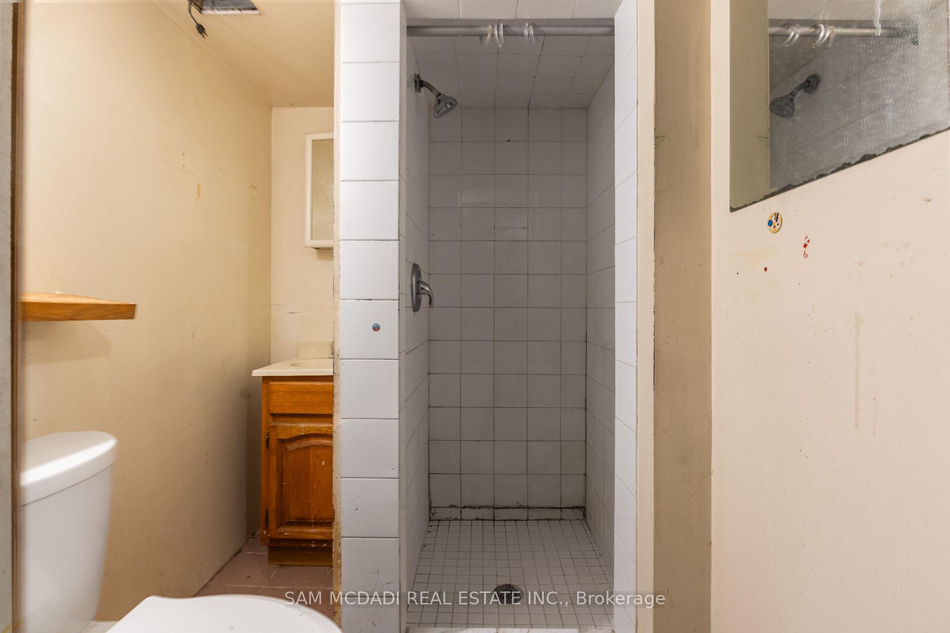 259 Milverton Boulevard, Toronto