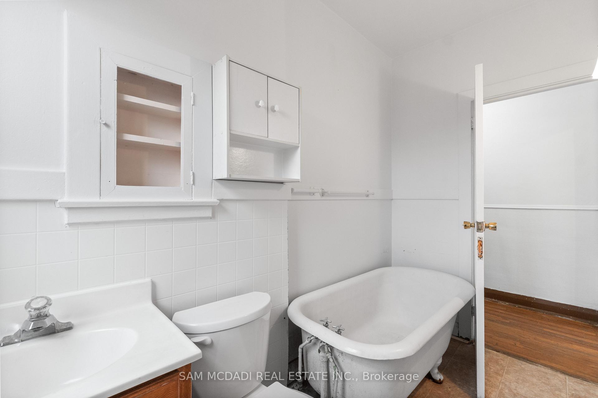 259 Milverton Boulevard, Toronto