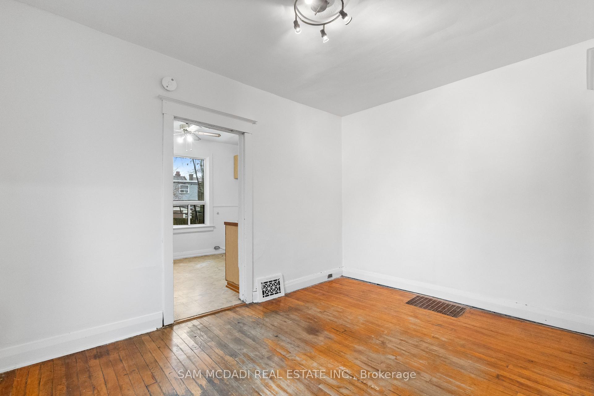259 Milverton Boulevard, Toronto