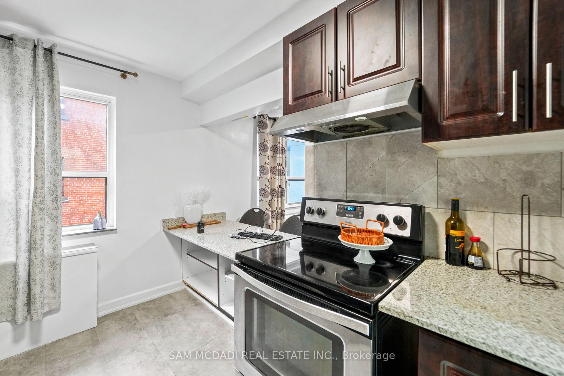 1016 O'connor Drive 201, Toronto Unit: 201