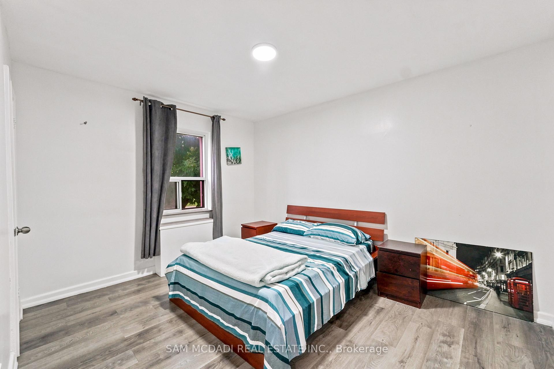 1016 O'connor Drive 201, Toronto Unit: 201