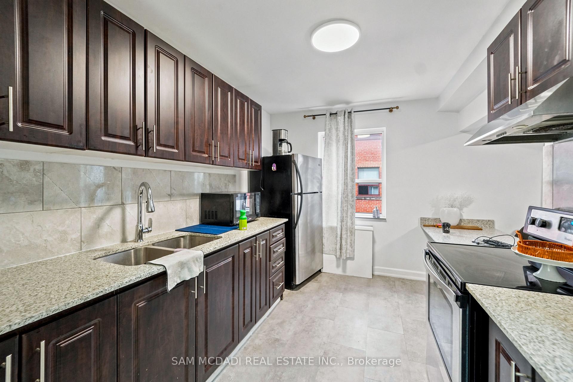1016 O'connor Drive 201, Toronto Unit: 201