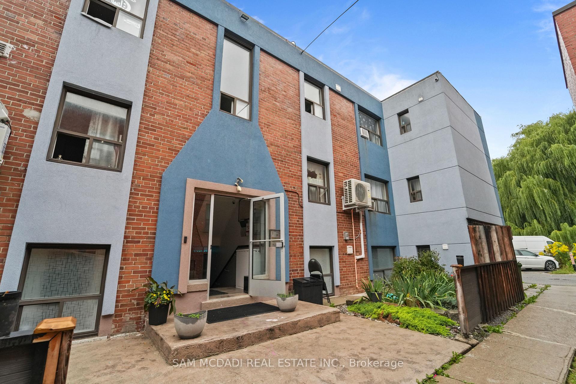 1016 O'connor Drive 201, Toronto Unit: 201