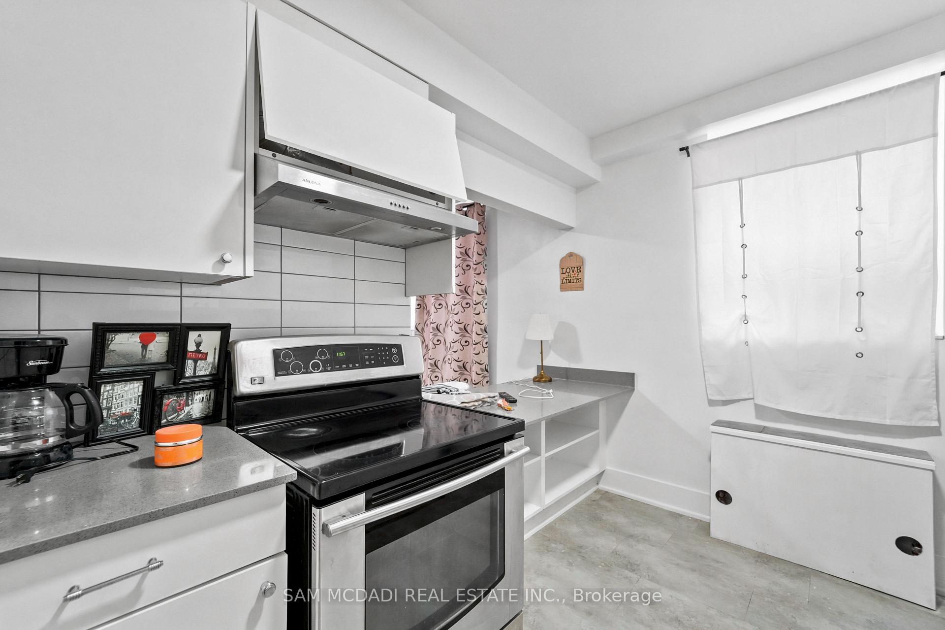 1016 O'connor Drive 104, Toronto Unit: 104