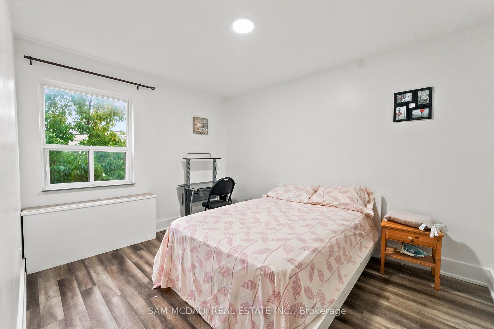 1016 O'connor Drive 302, Toronto Unit: 302
