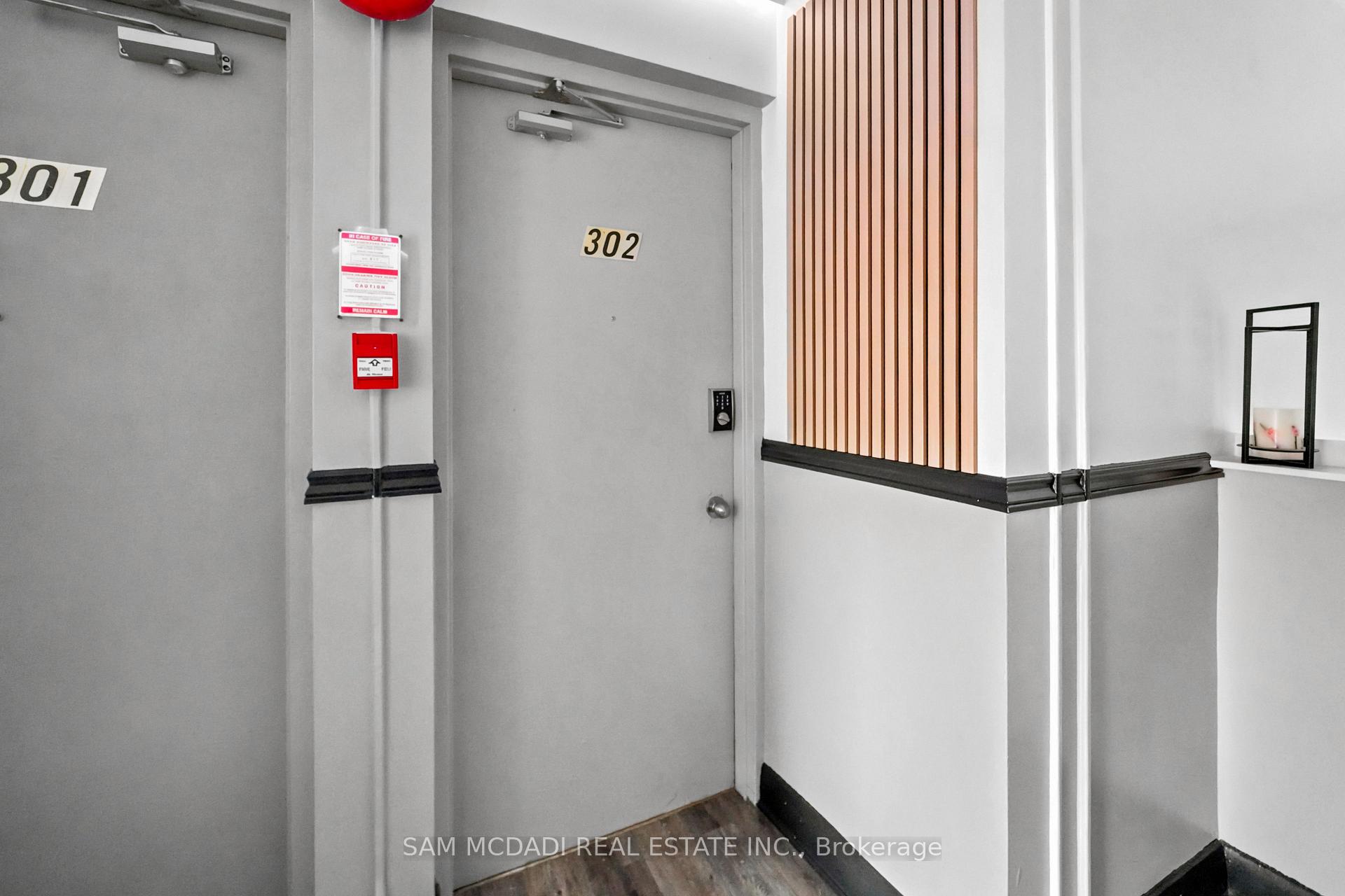 1016 O'connor Drive 302, Toronto Unit: 302