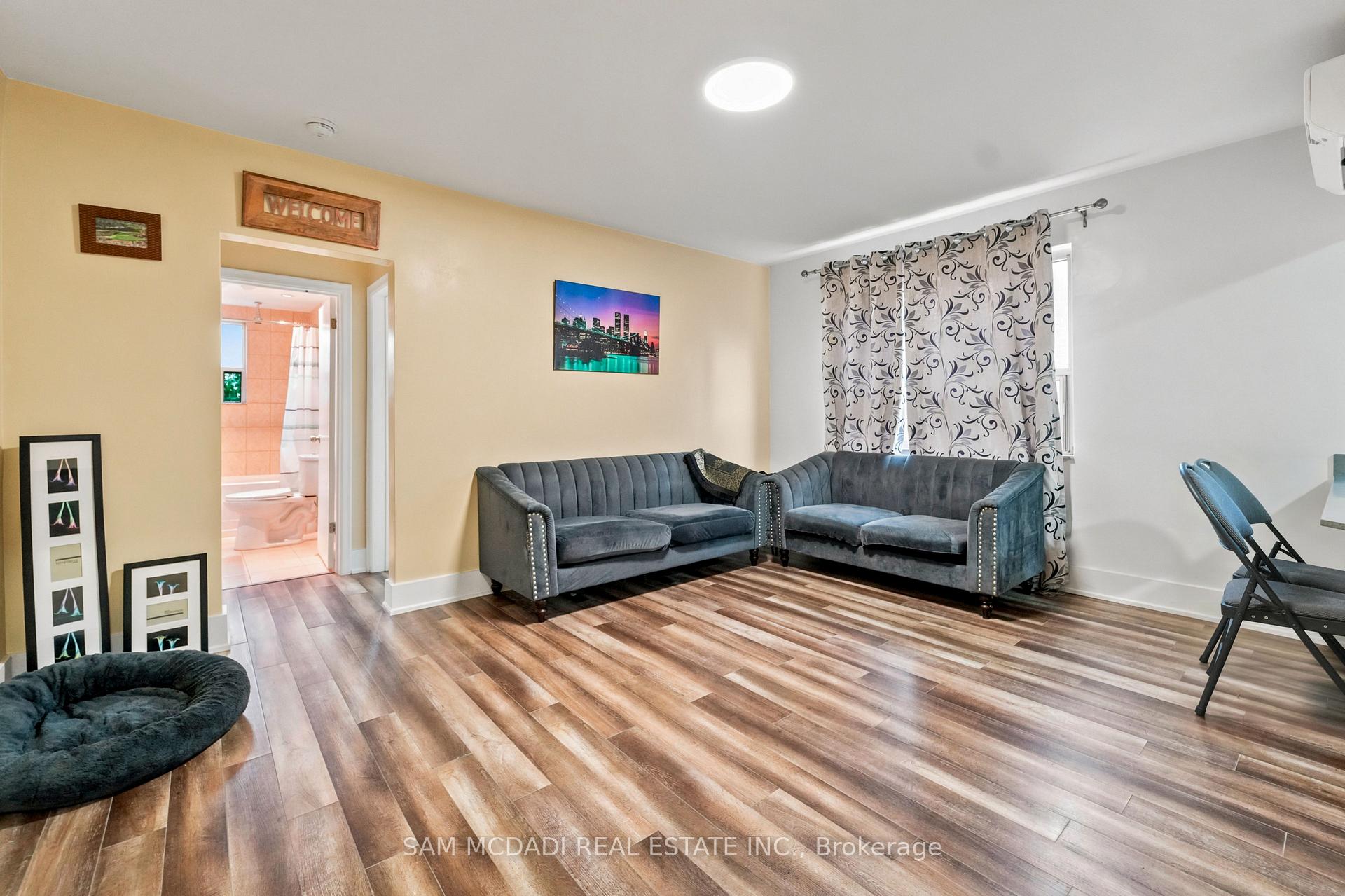 1016 O'connor Drive 302, Toronto Unit: 302