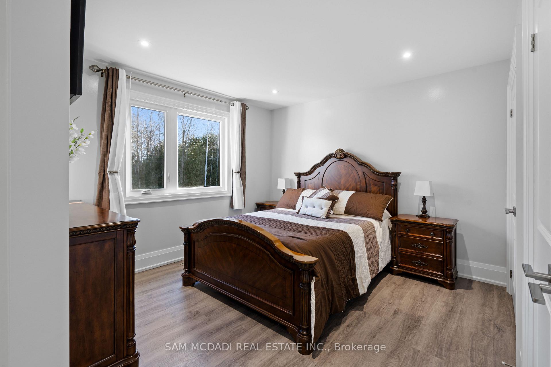 2993 Innisfil Beach Road