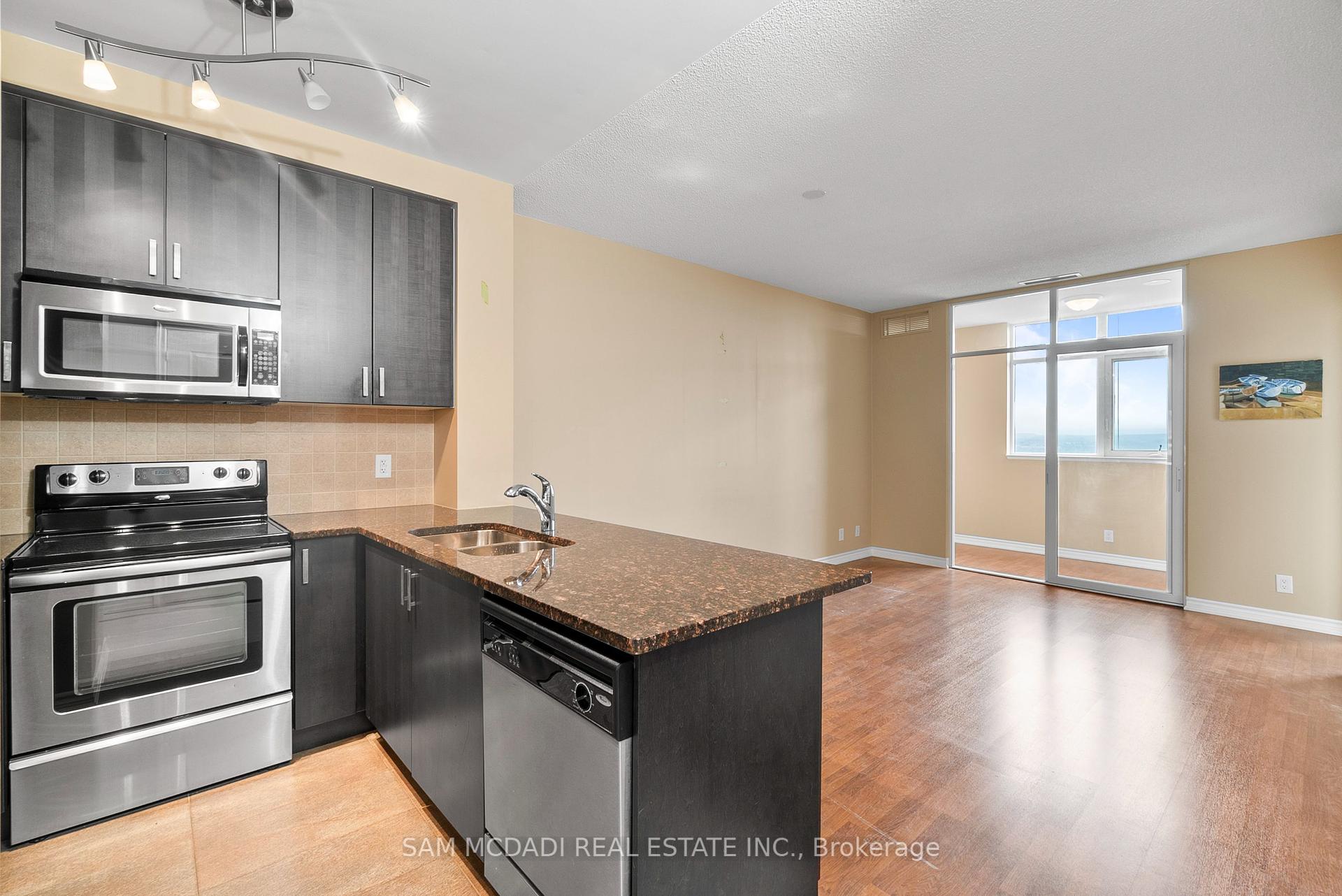 9235 Jane Street 1616