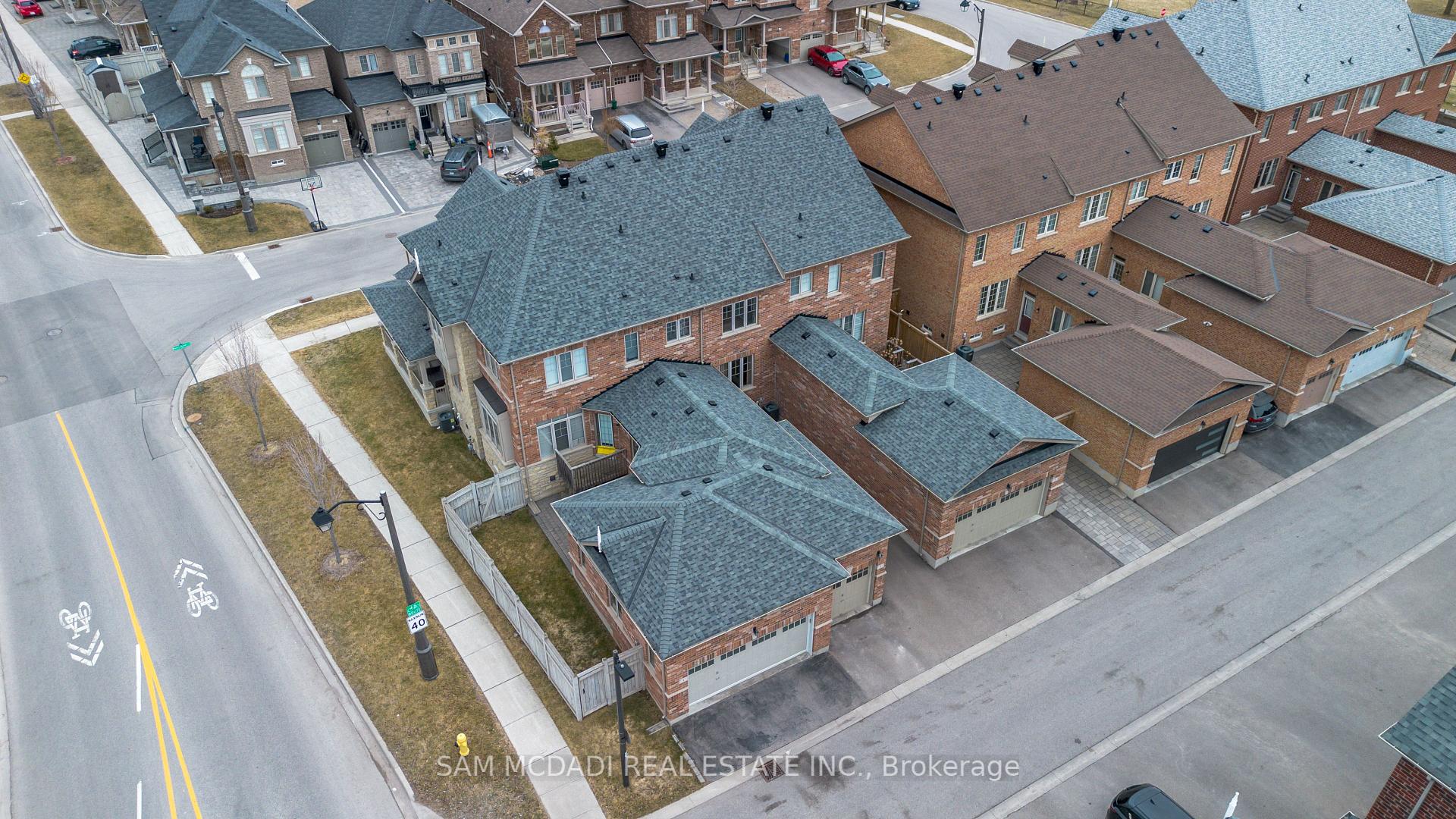 3 Henry Bauer Avenue