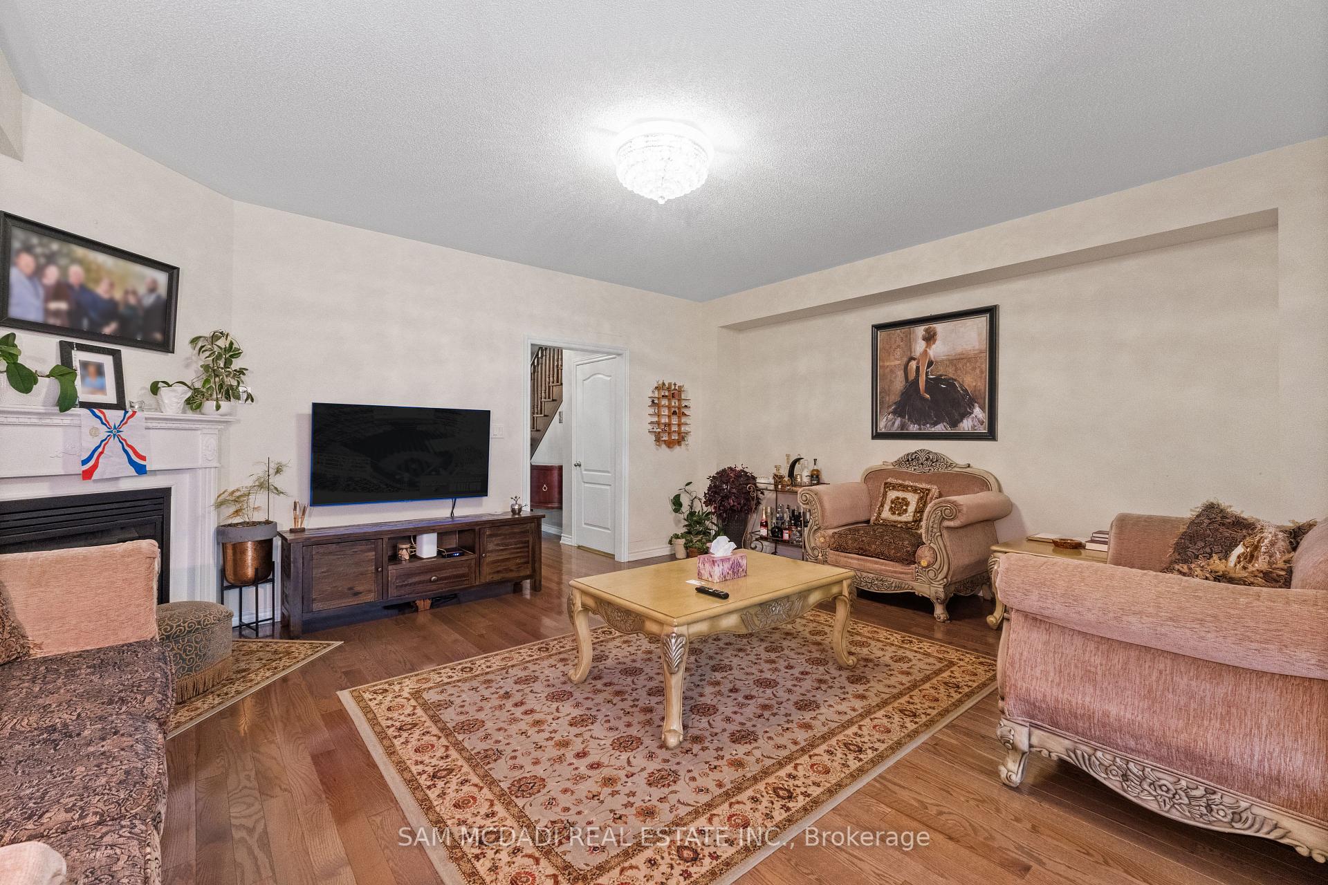 30 Zachary Place