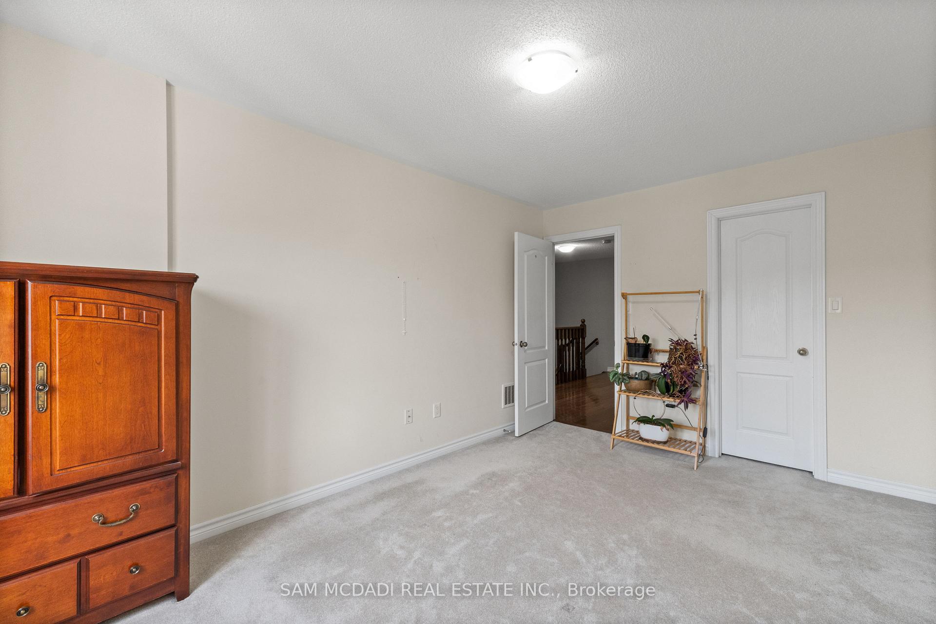 30 Zachary Place