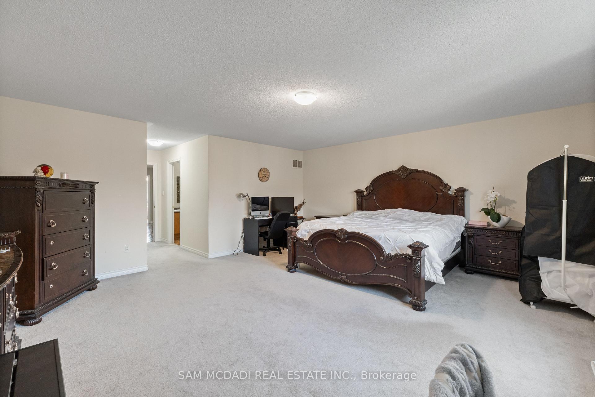 30 Zachary Place