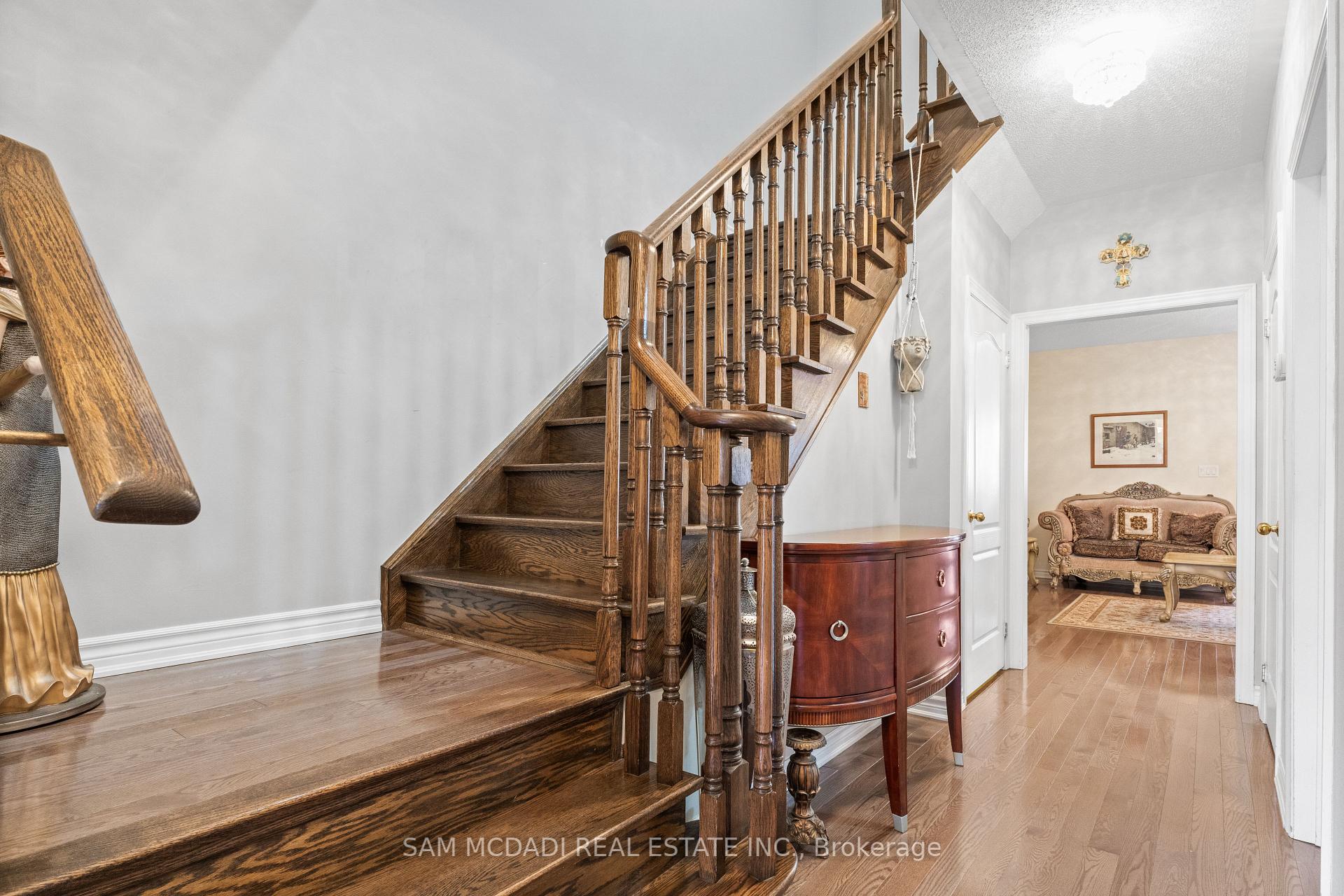 30 Zachary Place