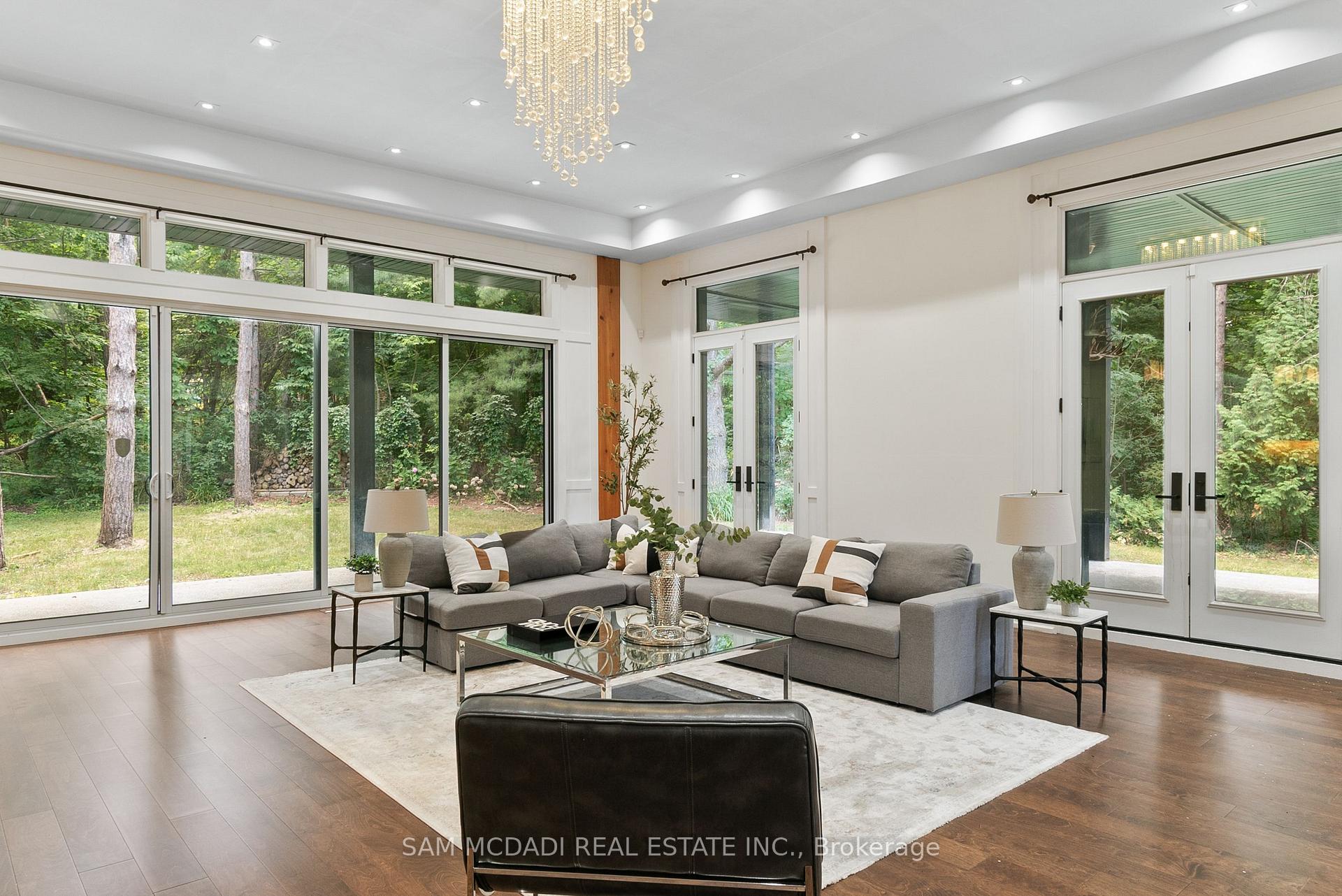 15 Glenview Heights Lane, King