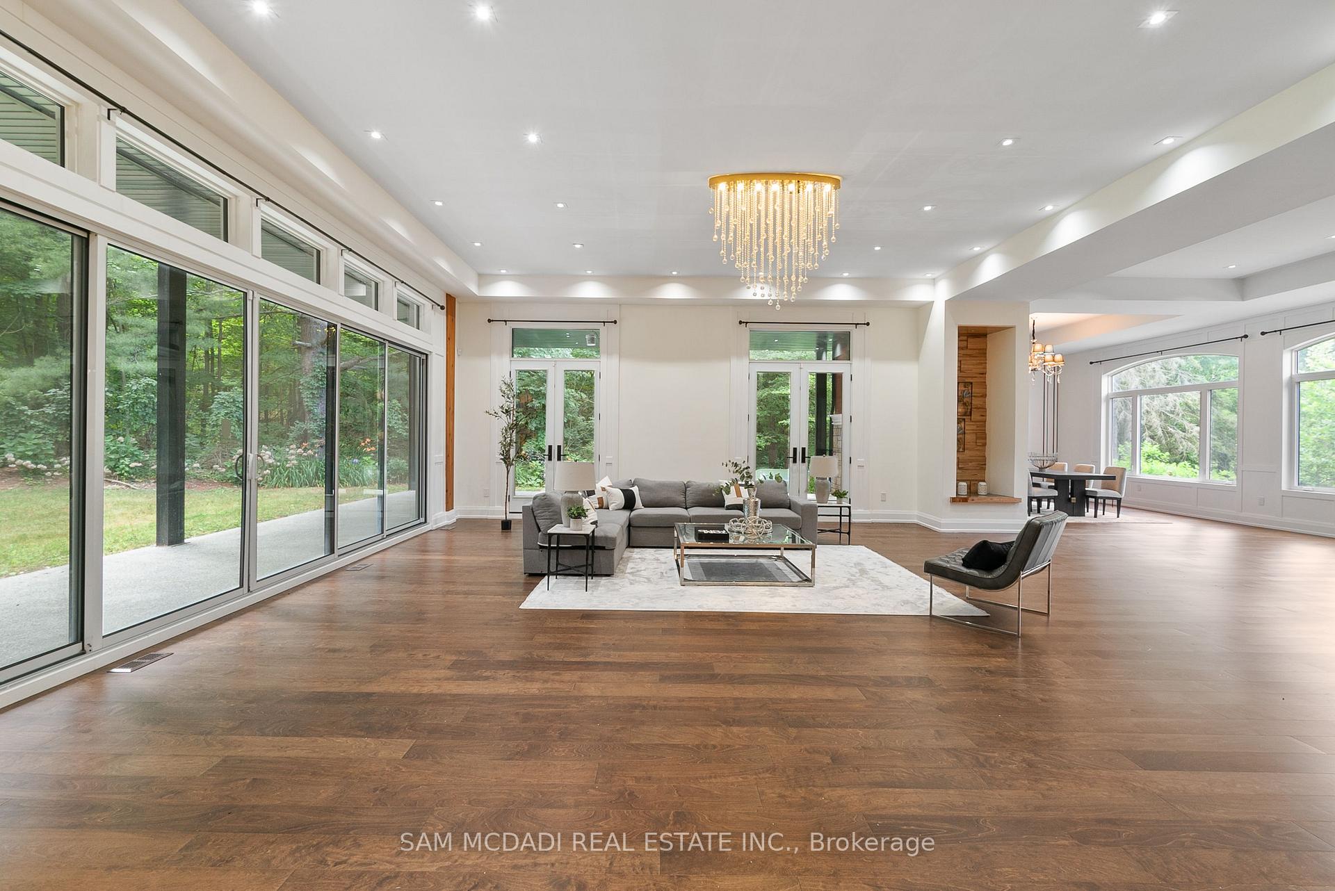 15 Glenview Heights Lane, King