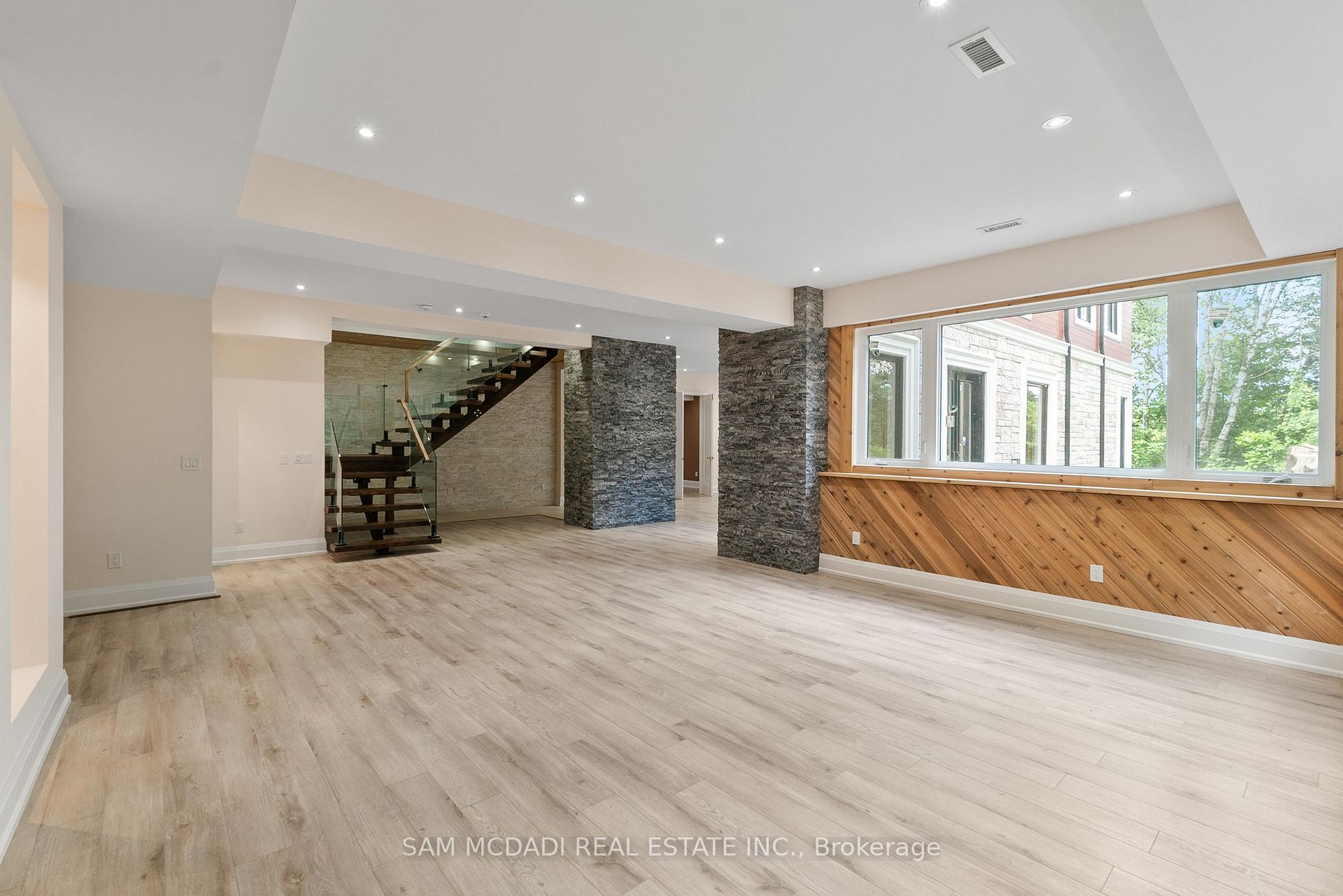 15 Glenview Heights Lane, King