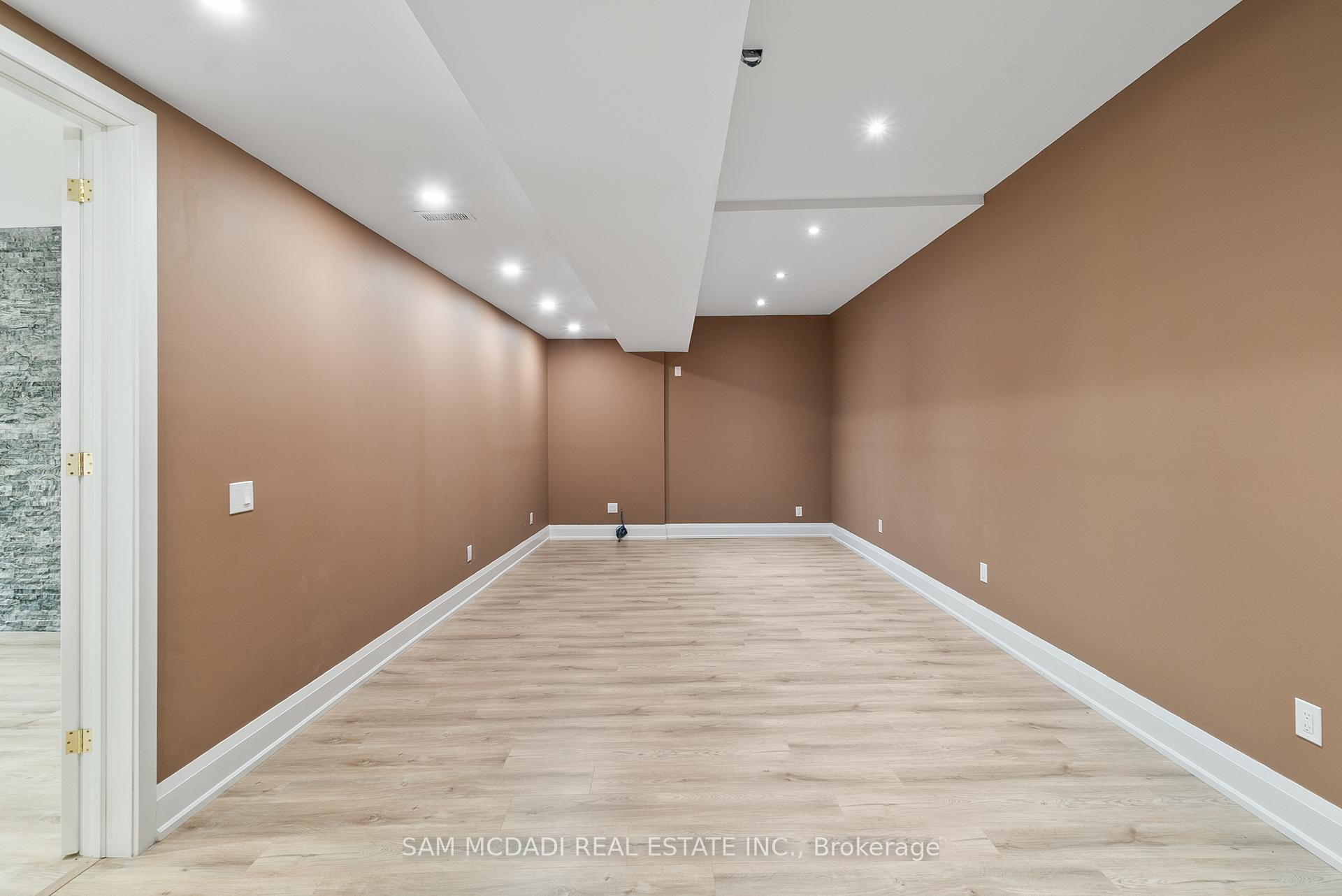 15 Glenview Heights Lane, King