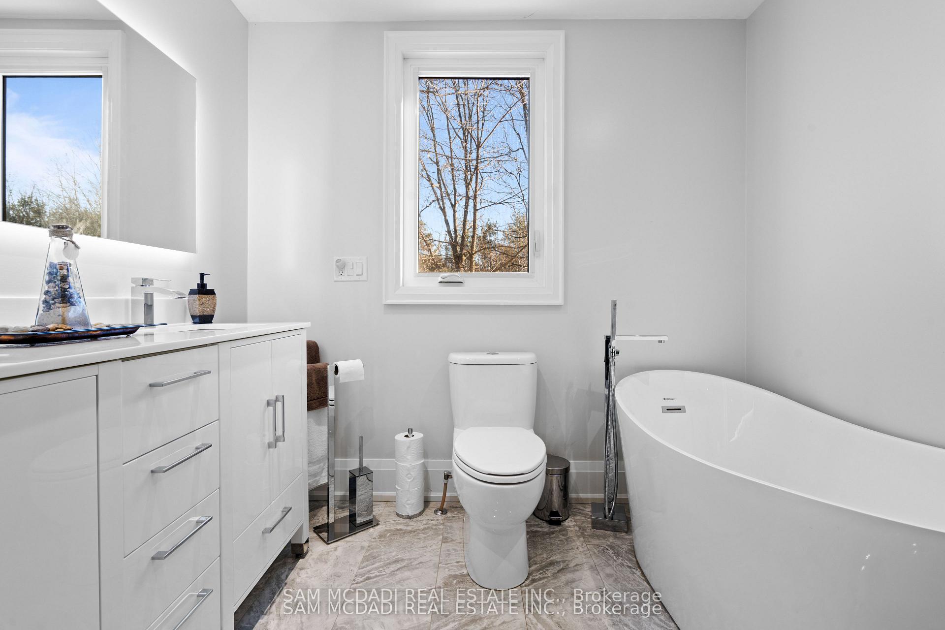 2993 Innisfil Beach Road