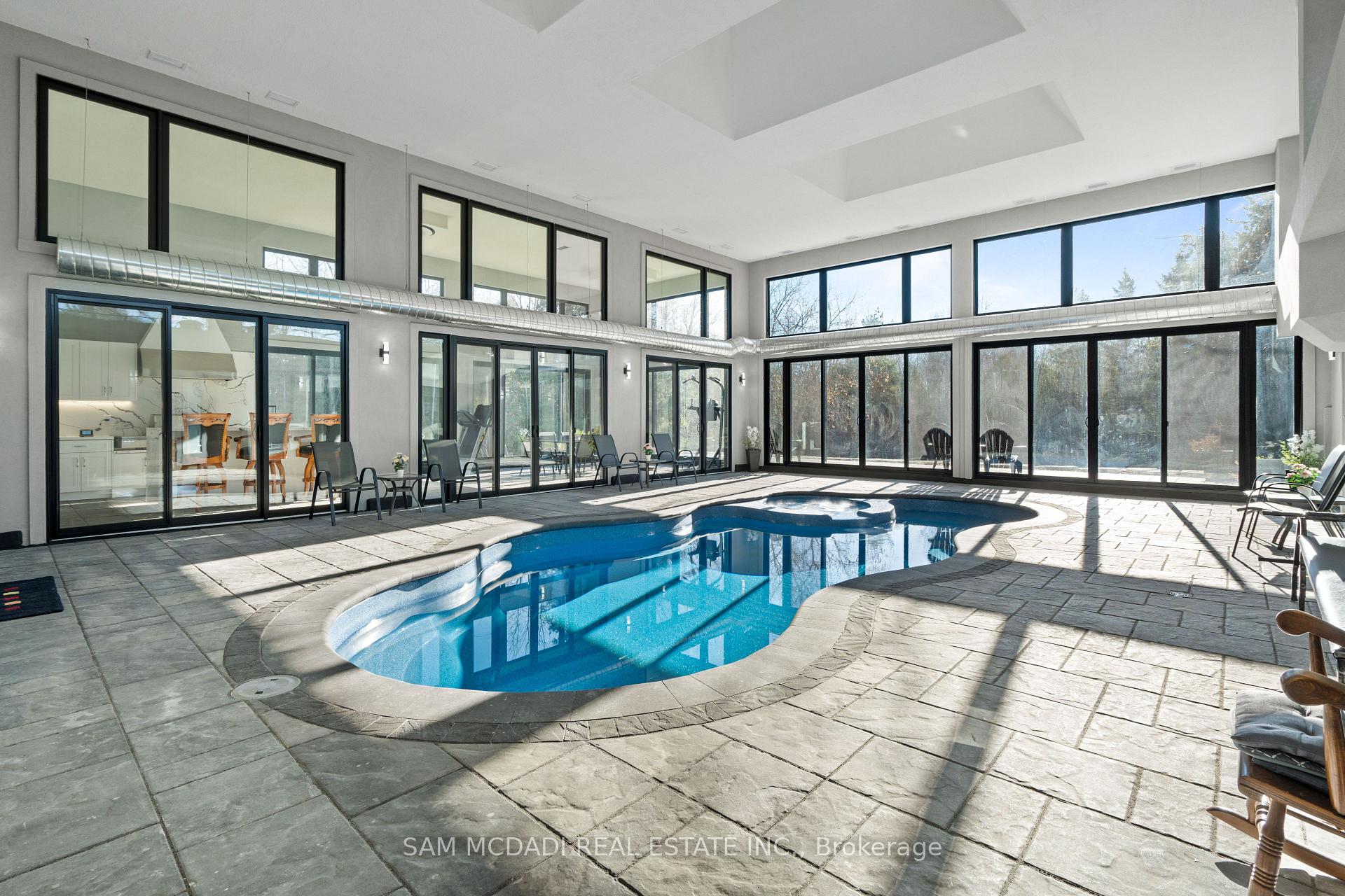 2993 Innisfil Beach Road