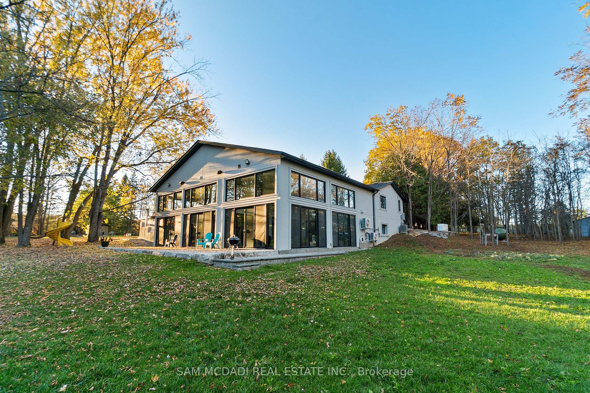 2993 Innisfil Beach Road