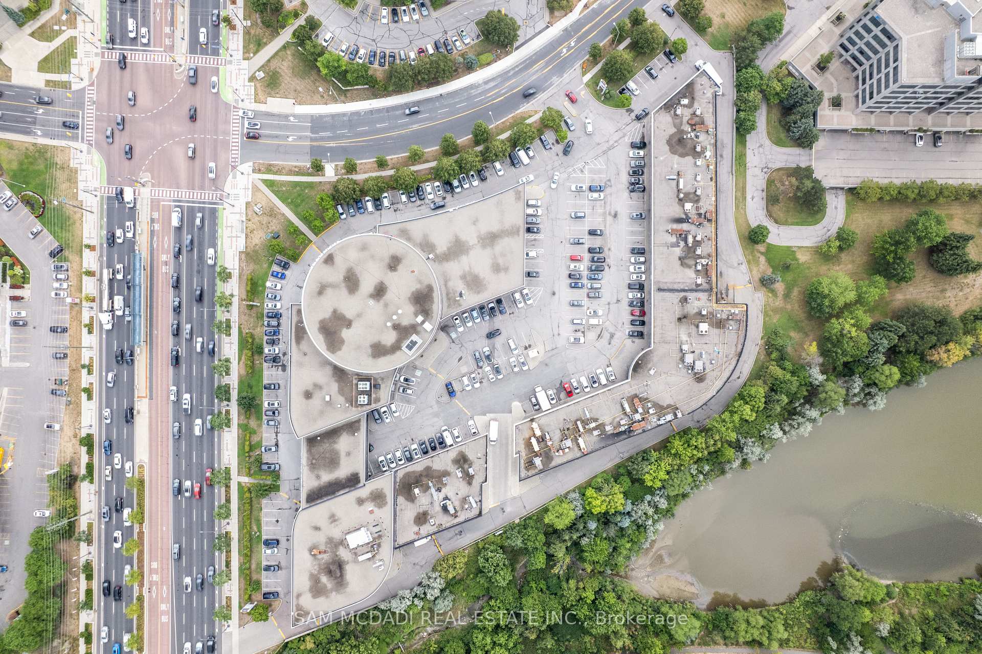 505 Highway 7 N/A E A26/27