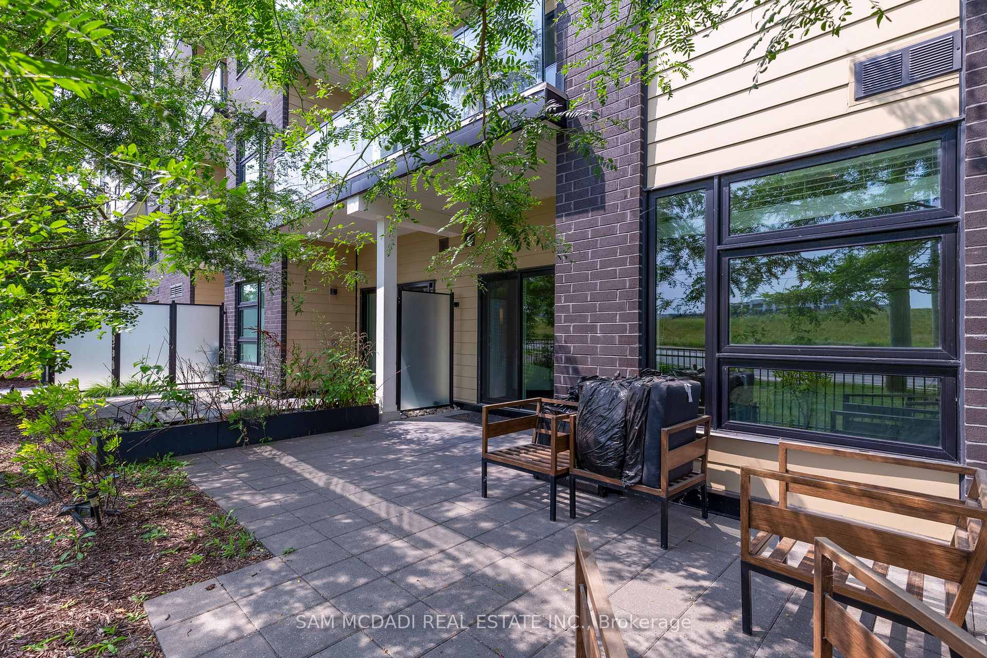 555 William Graham Drive 114