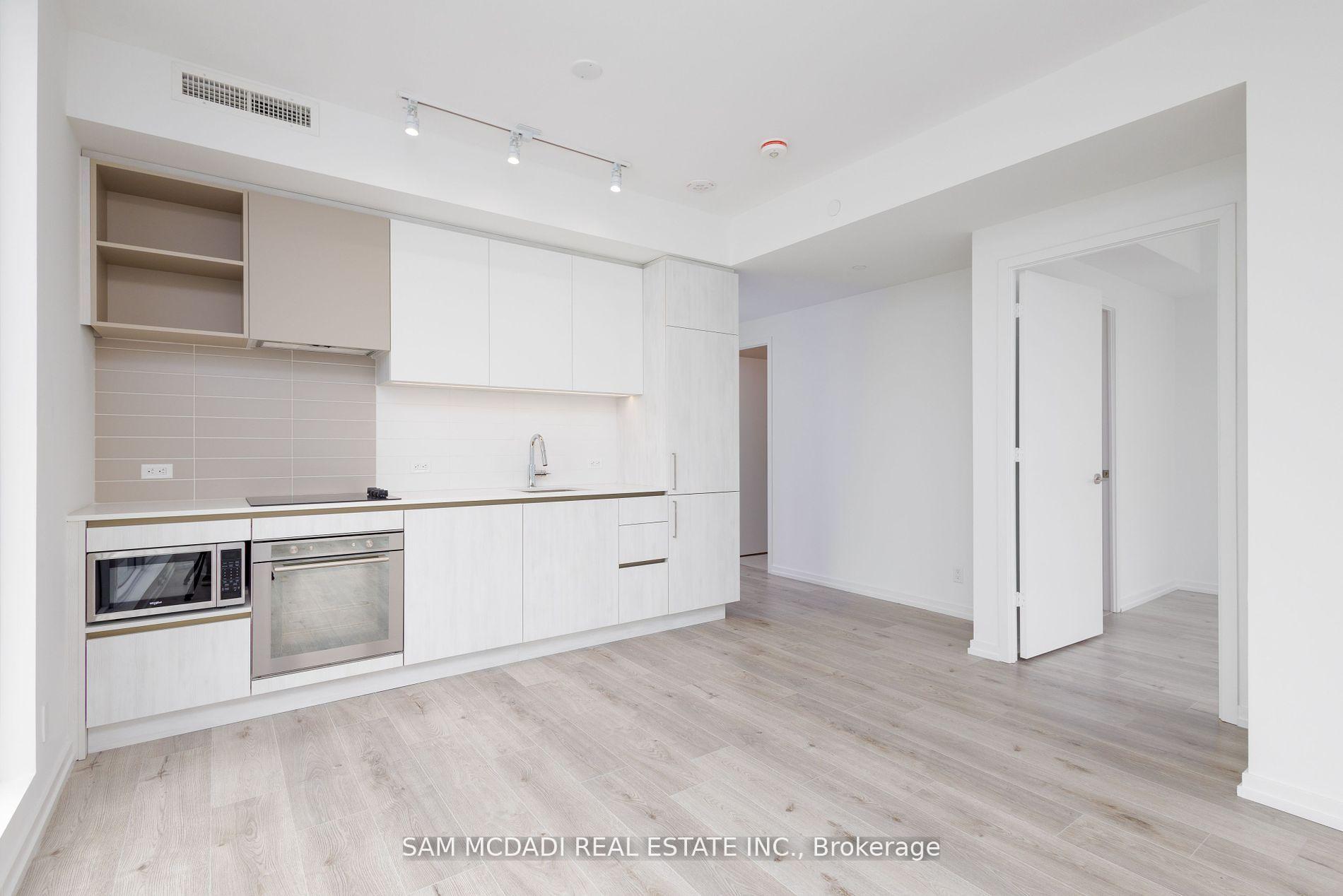 1000 Portage Parkway 2810