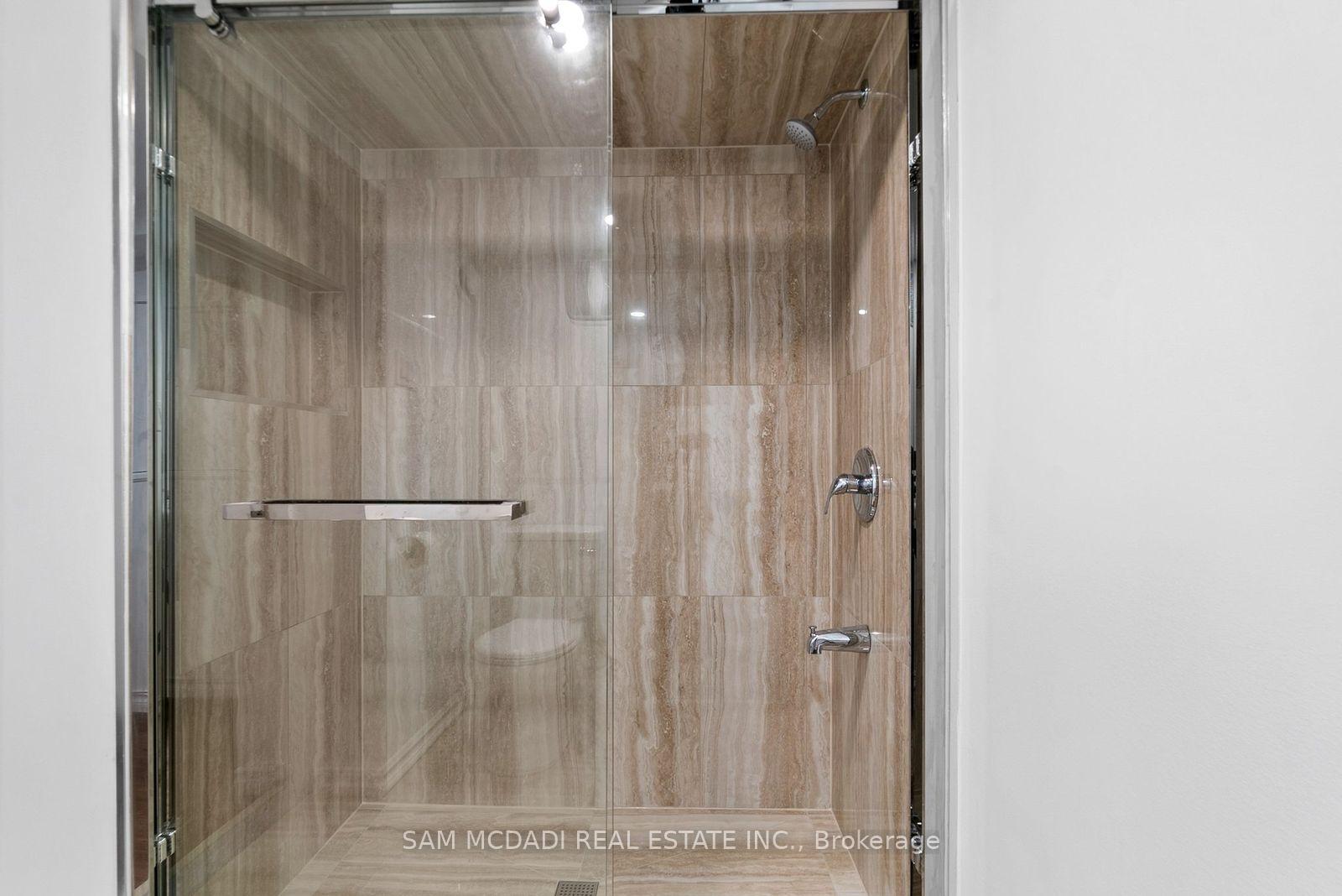 23 Manordale Crescent