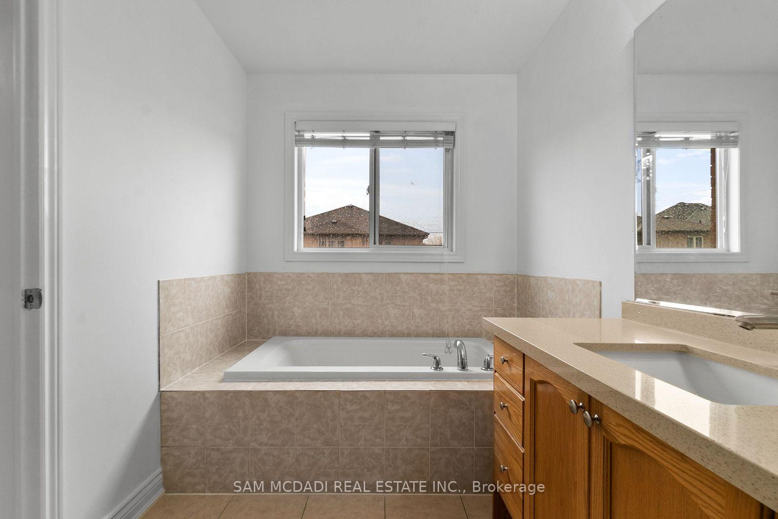 23 Manordale Crescent