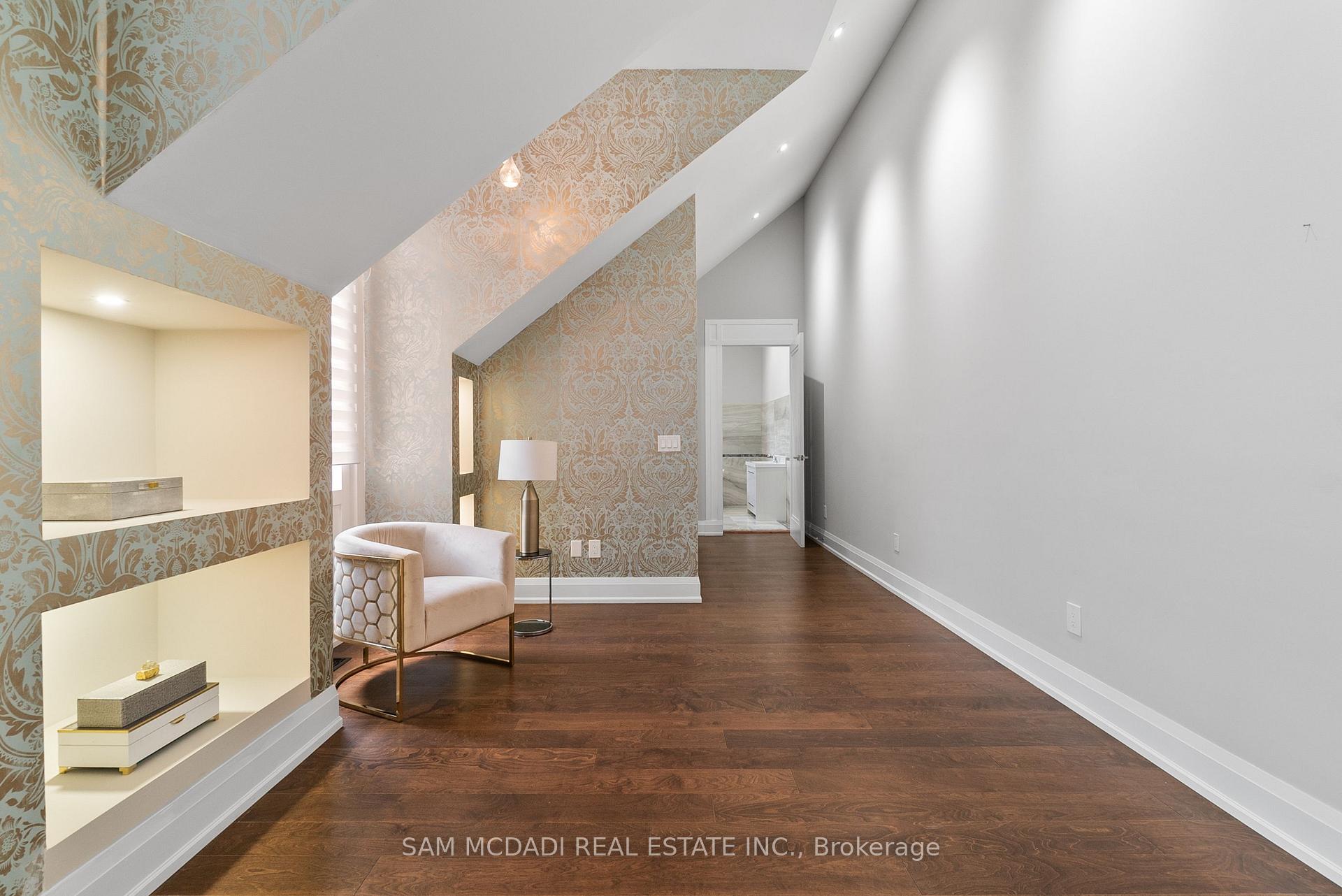 15 Glenview Heights Lane