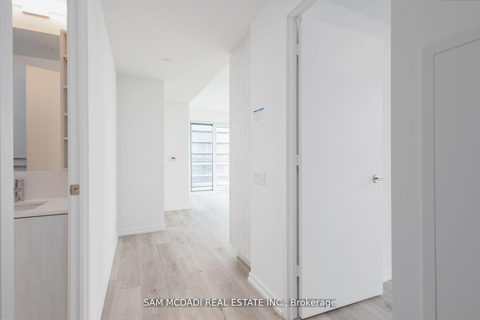 1000 Portage Parkway 2810