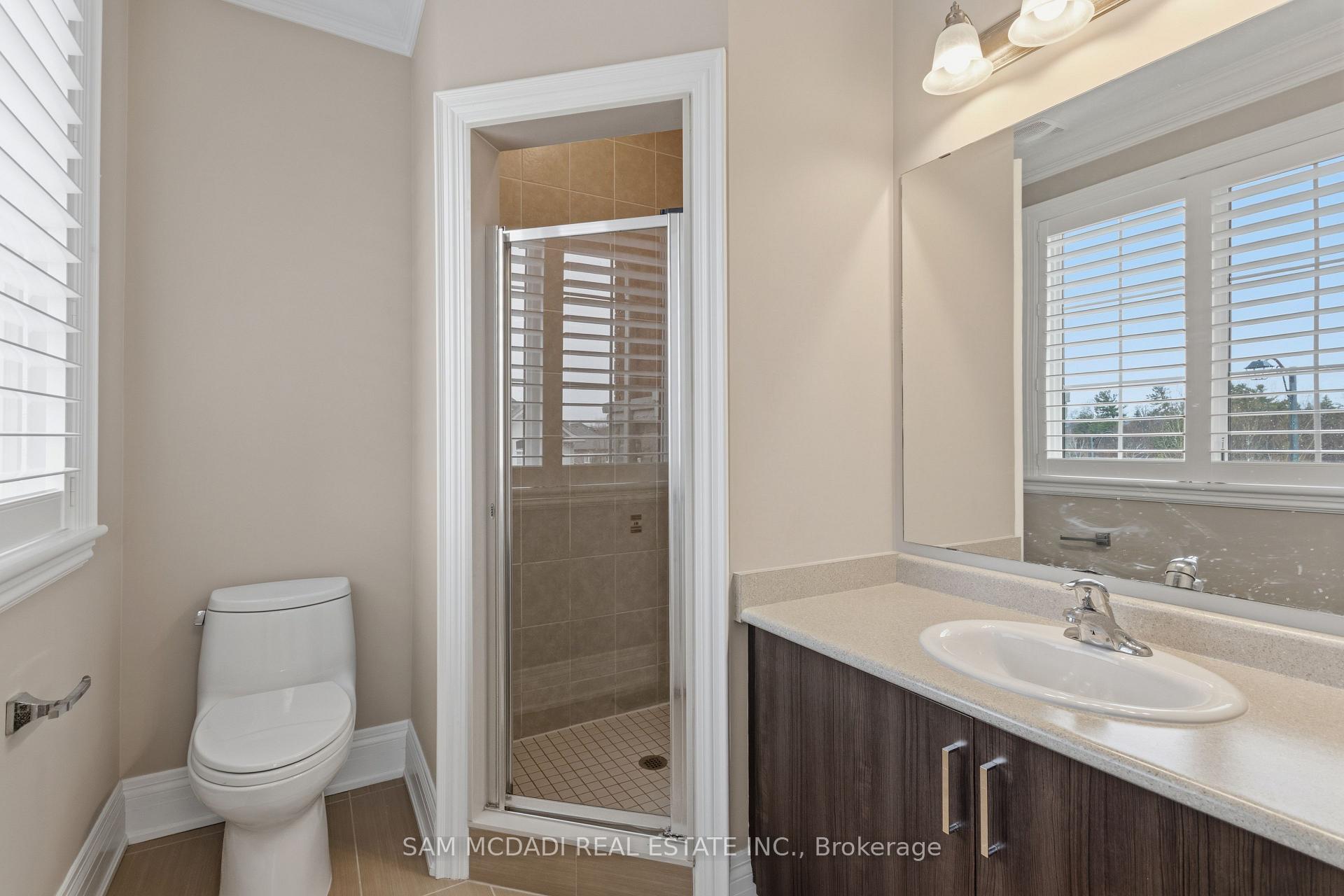 92 Heintzman Crescent