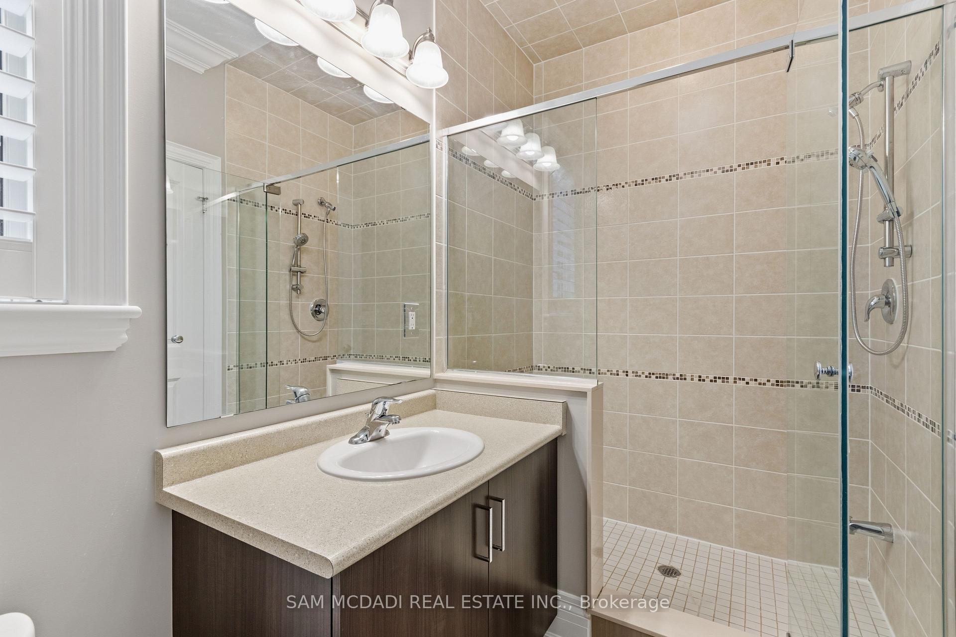 92 Heintzman Crescent