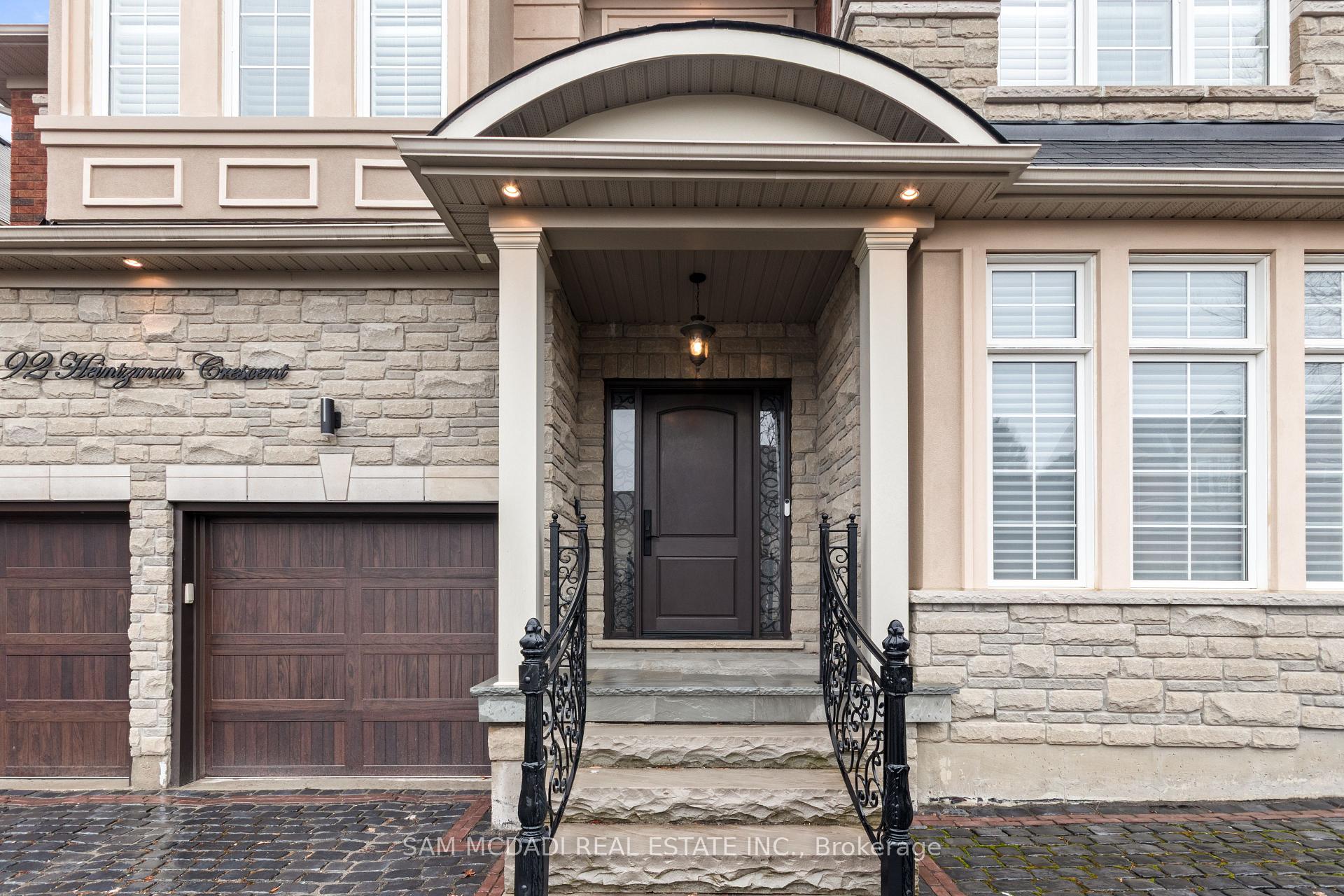 92 Heintzman Crescent